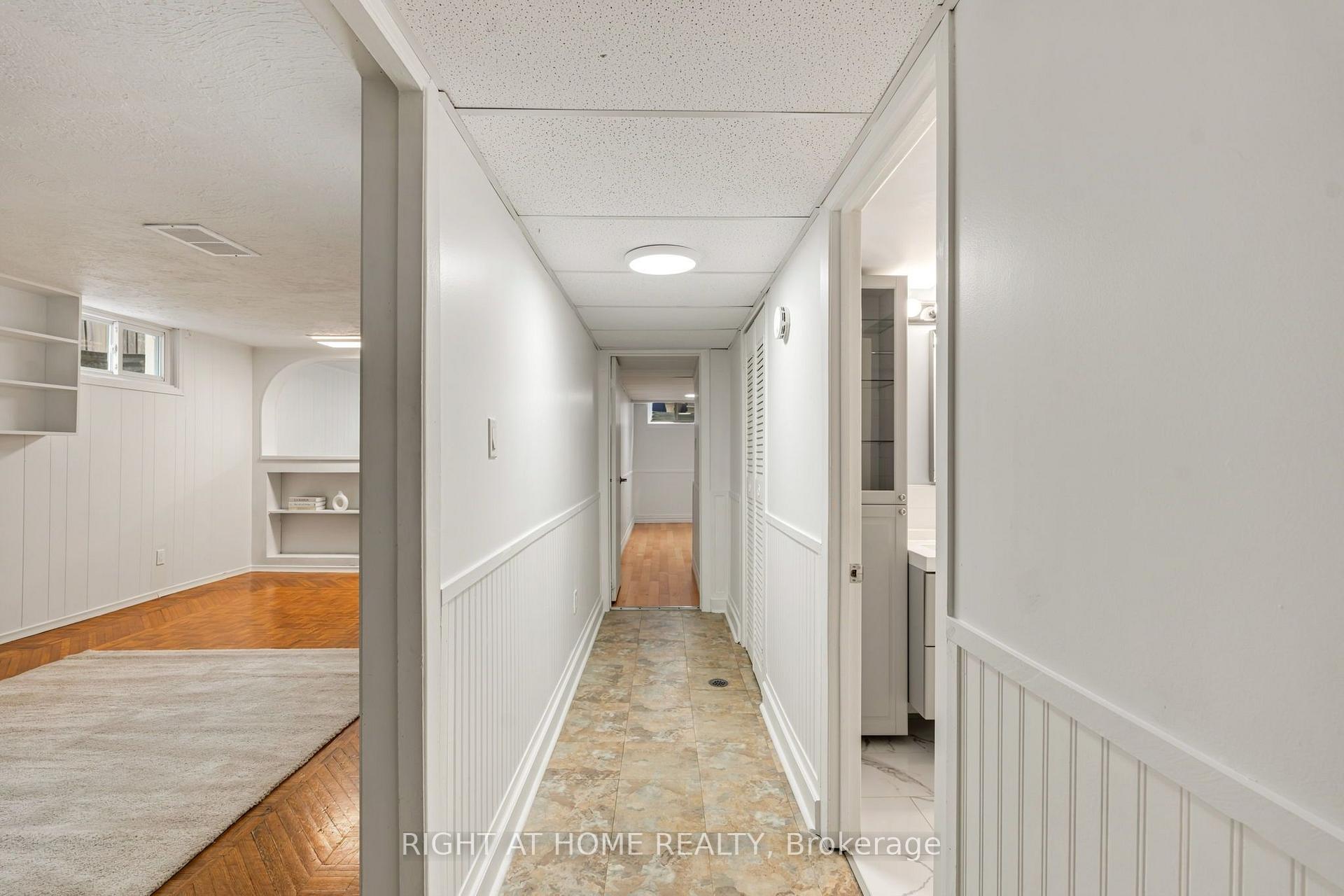 Photo 26 of 1302 Redbank Crescent, Oakville, College Park — HOMEH