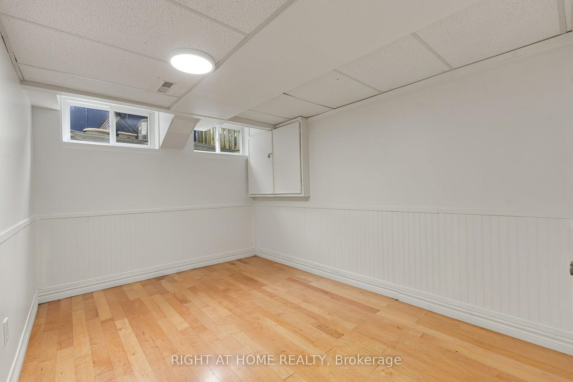 Photo 29 of 1302 Redbank Crescent, Oakville, College Park — HOMEH