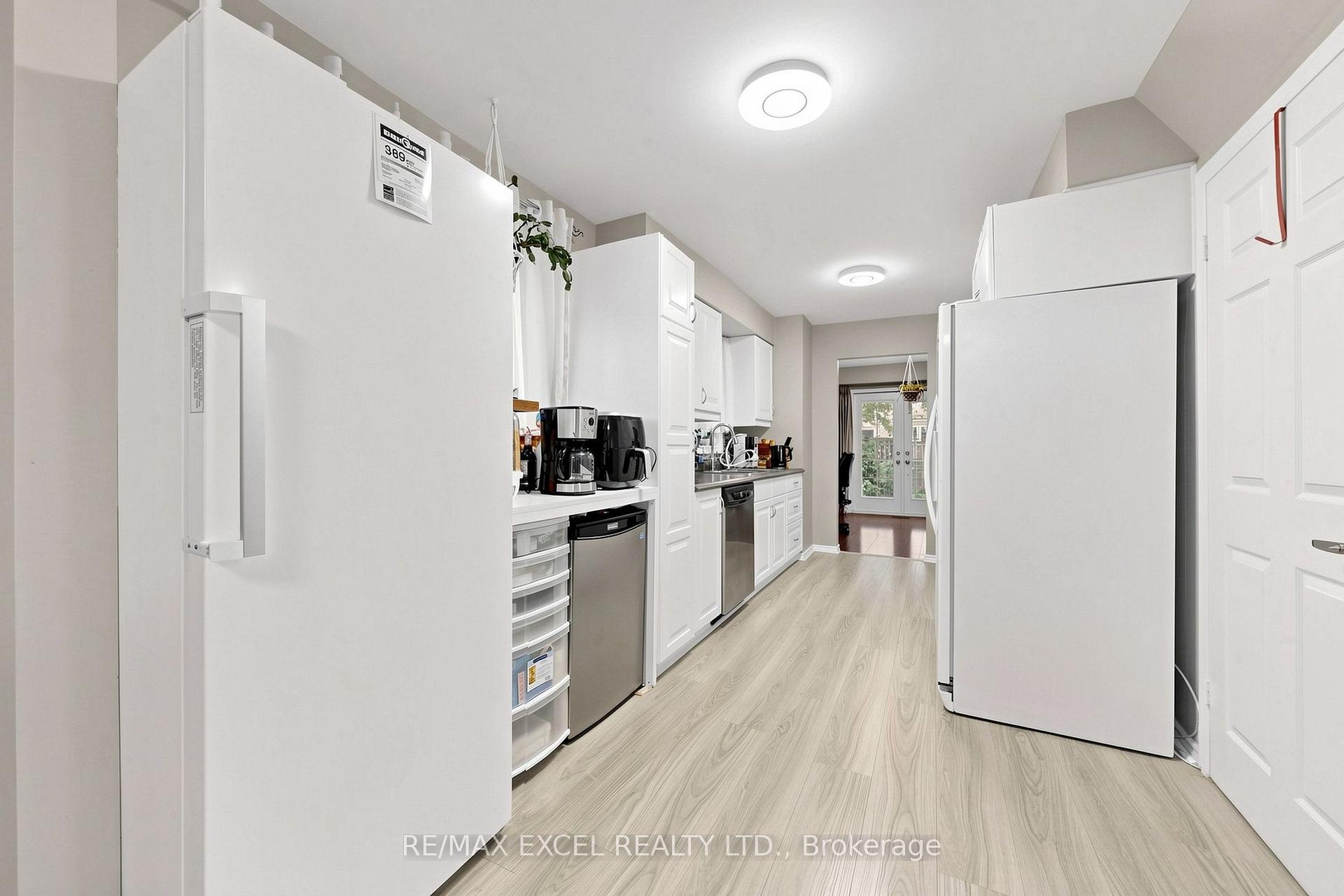 Photo 14 of 24 Redheugh Crescent, Scarborough, Steeles — HOMEH