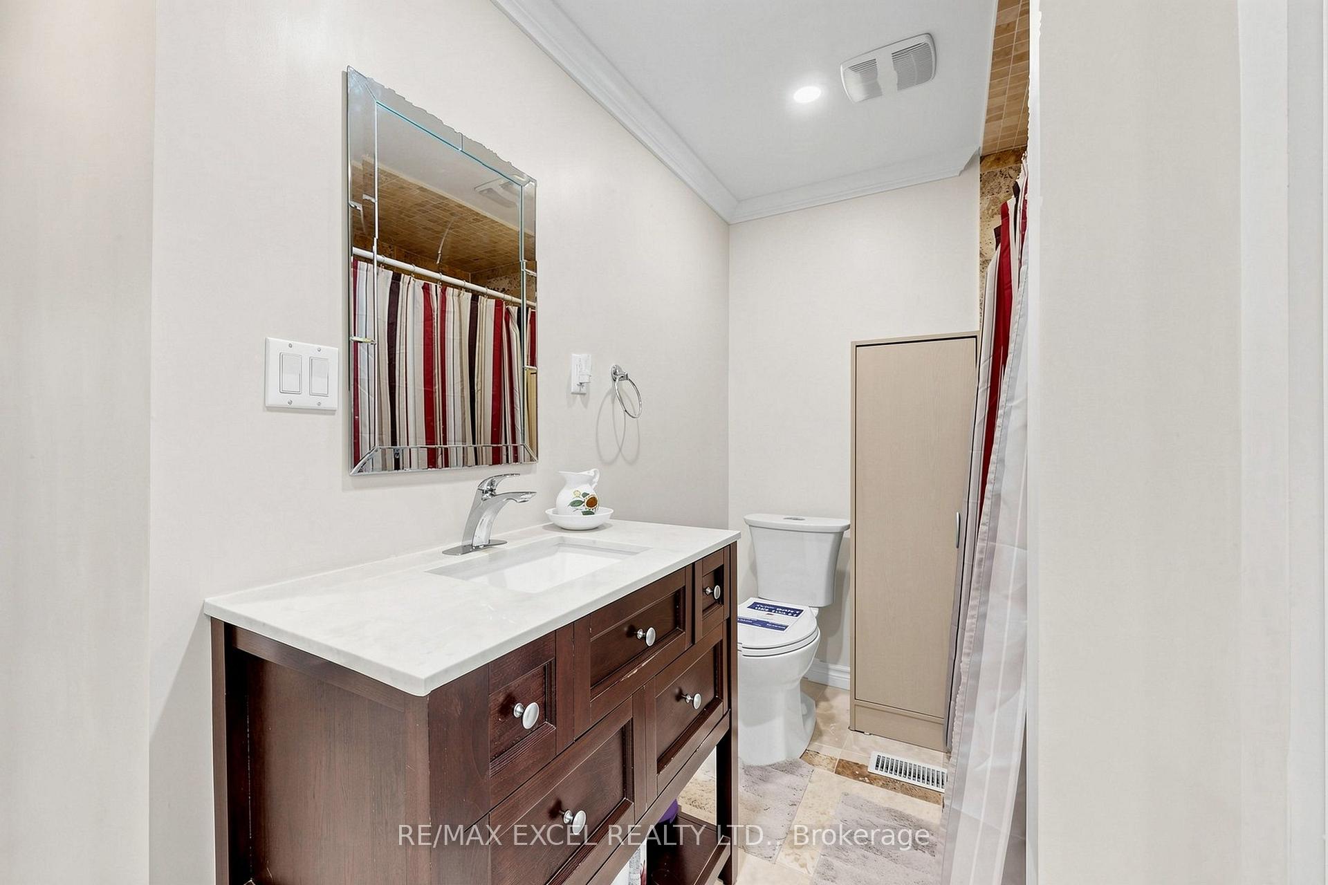 Photo 31 of 24 Redheugh Crescent, Scarborough, Steeles — HOMEH