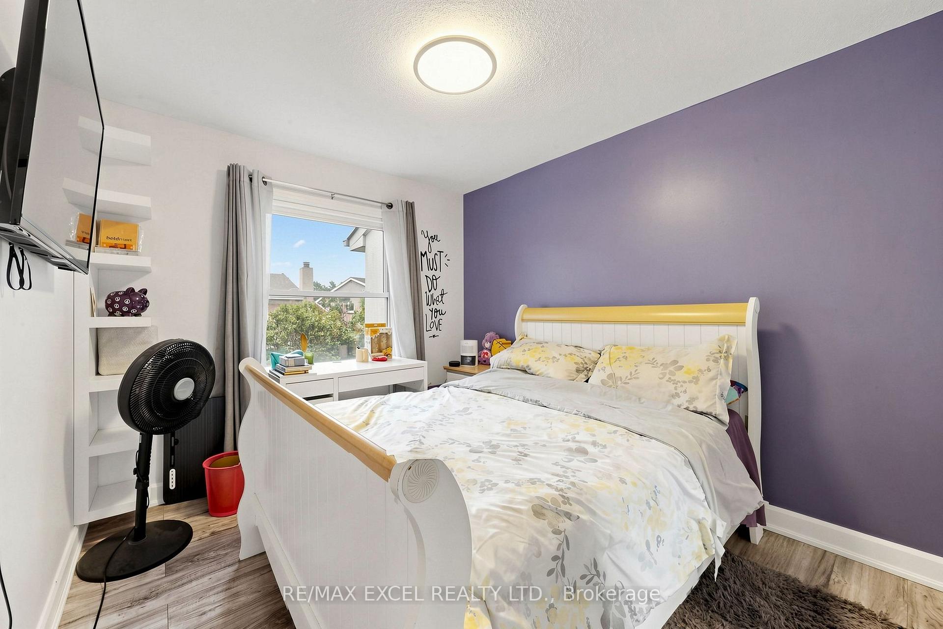 Photo 36 of 24 Redheugh Crescent, Scarborough, Steeles — HOMEH