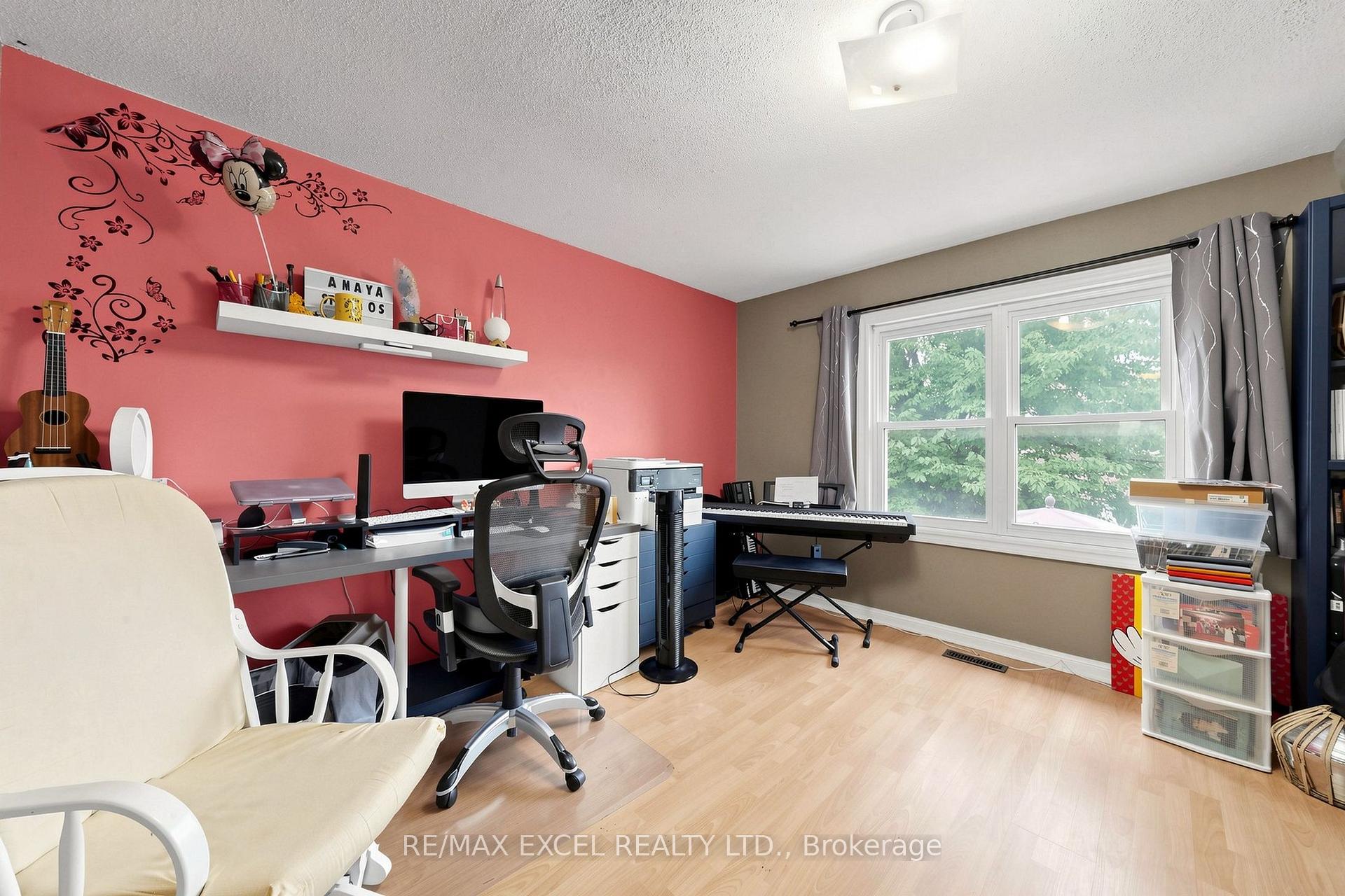 Photo 40 of 24 Redheugh Crescent, Scarborough, Steeles — HOMEH