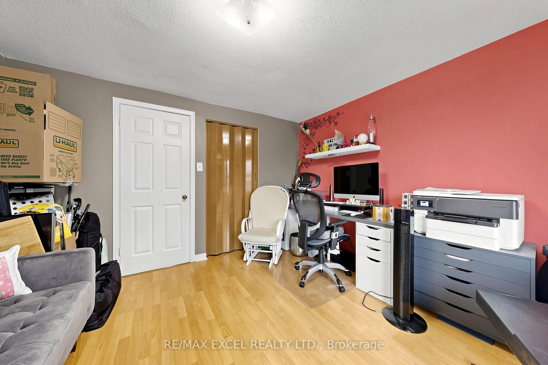 Photo 42 of 24 Redheugh Crescent, Scarborough, Steeles — HOMEH
