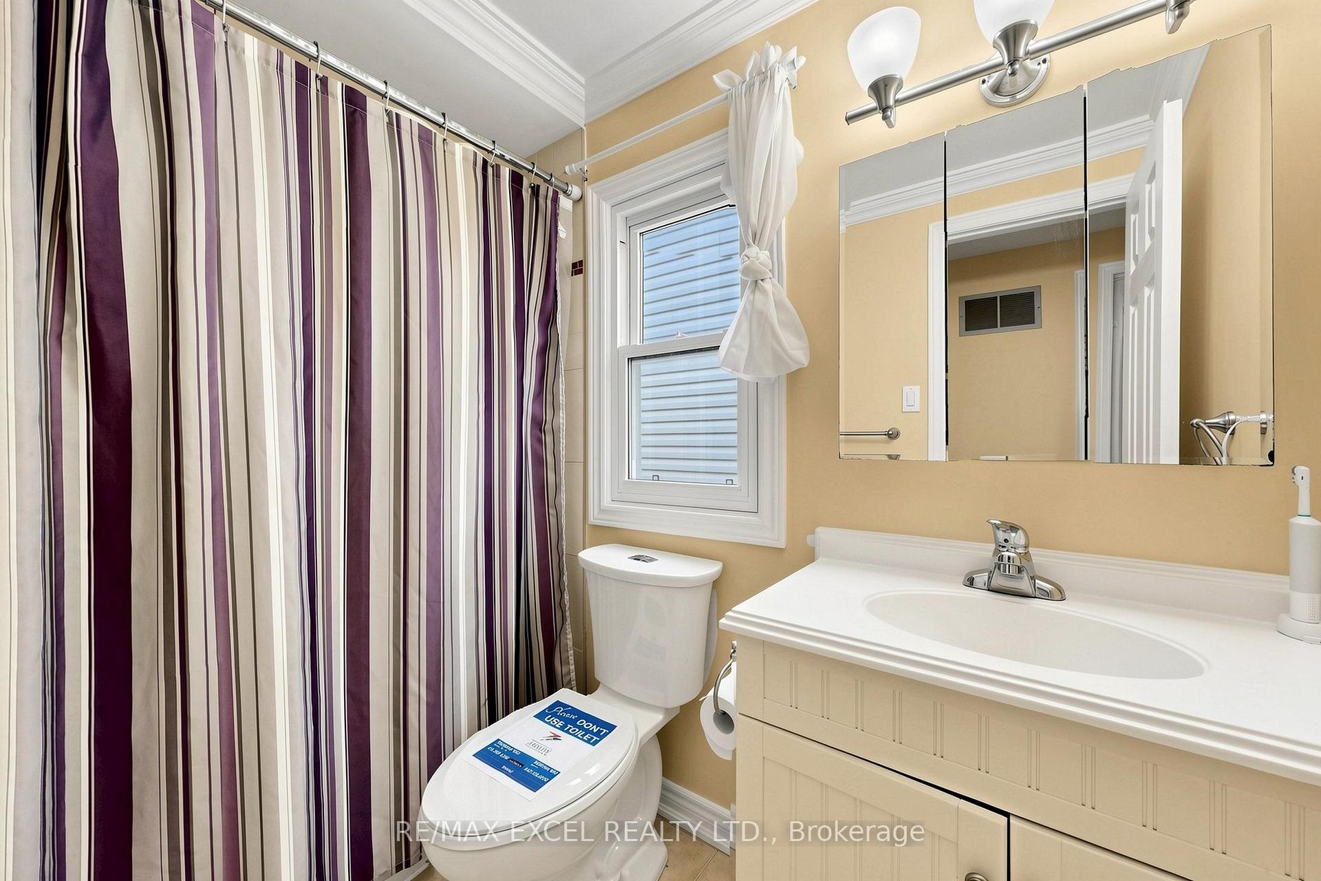 Photo 44 of 24 Redheugh Crescent, Scarborough, Steeles — HOMEH