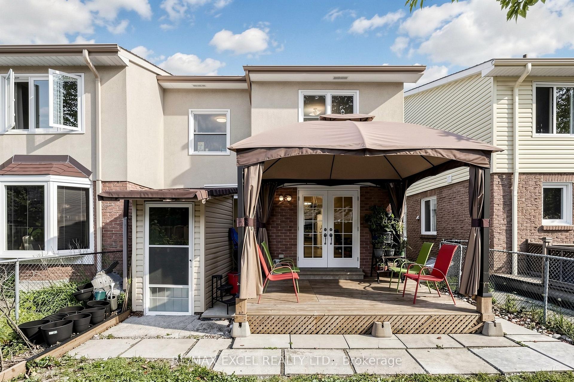 Photo 48 of 24 Redheugh Crescent, Scarborough, Steeles — HOMEH