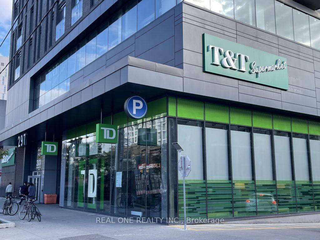 Photo 3 of Unit 710, 297 College Street, Toronto, Kensington-Chinatown — HOMEH