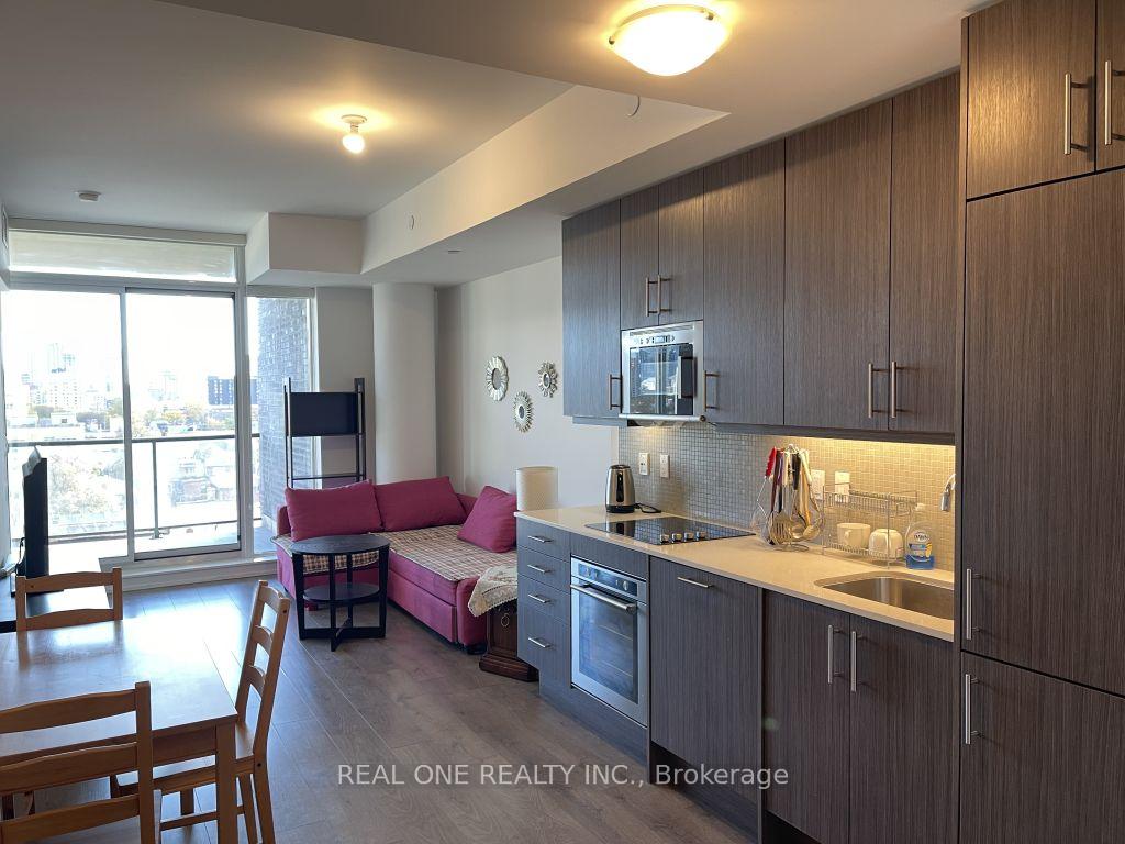 Photo 4 of Unit 710, 297 College Street, Toronto, Kensington-Chinatown — HOMEH