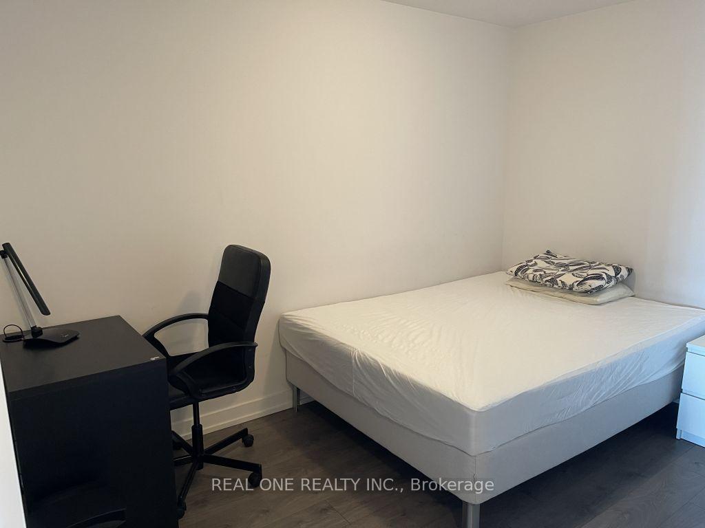 Photo 5 of Unit 710, 297 College Street, Toronto, Kensington-Chinatown — HOMEH