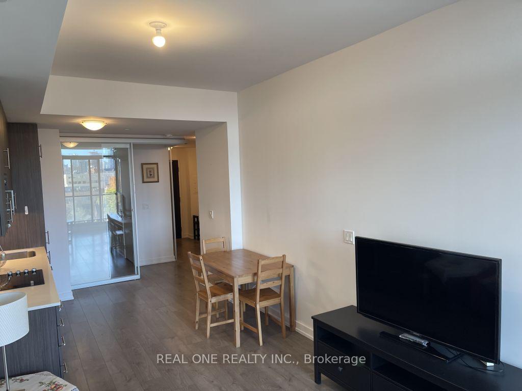 Photo 8 of Unit 710, 297 College Street, Toronto, Kensington-Chinatown — HOMEH