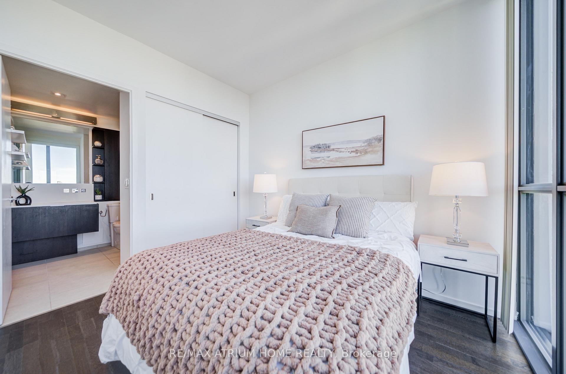 Photo 12 of Unit 4510, 101 Charles Street E, Toronto, Church-Yonge Corridor — HOMEH