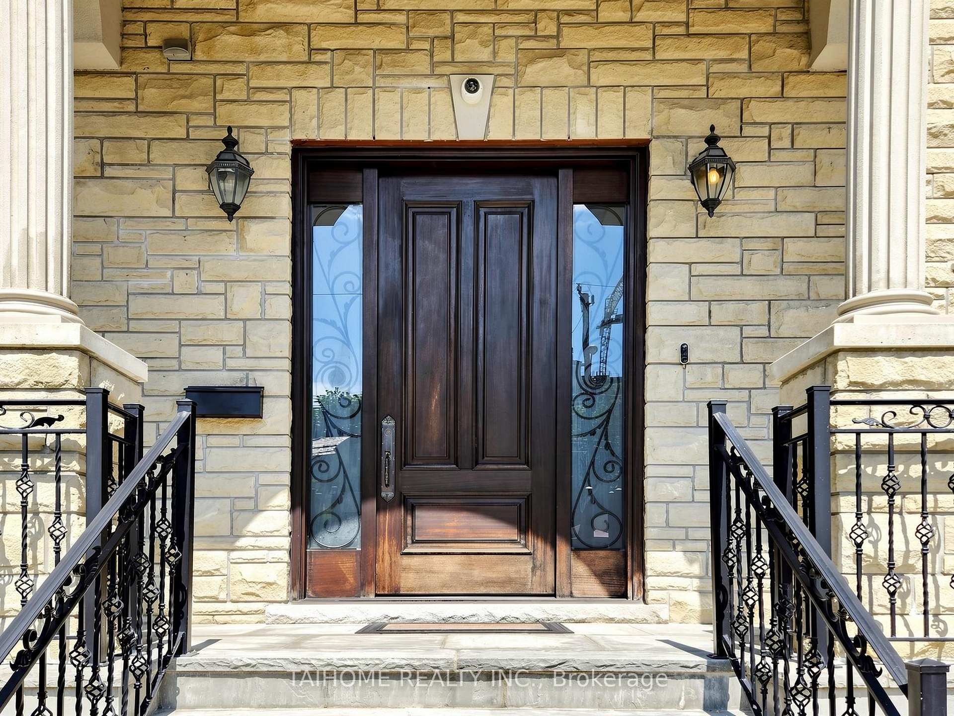 Photo 2 of 38 Foxwarren Drive, North York, Bayview Village — HOMEH