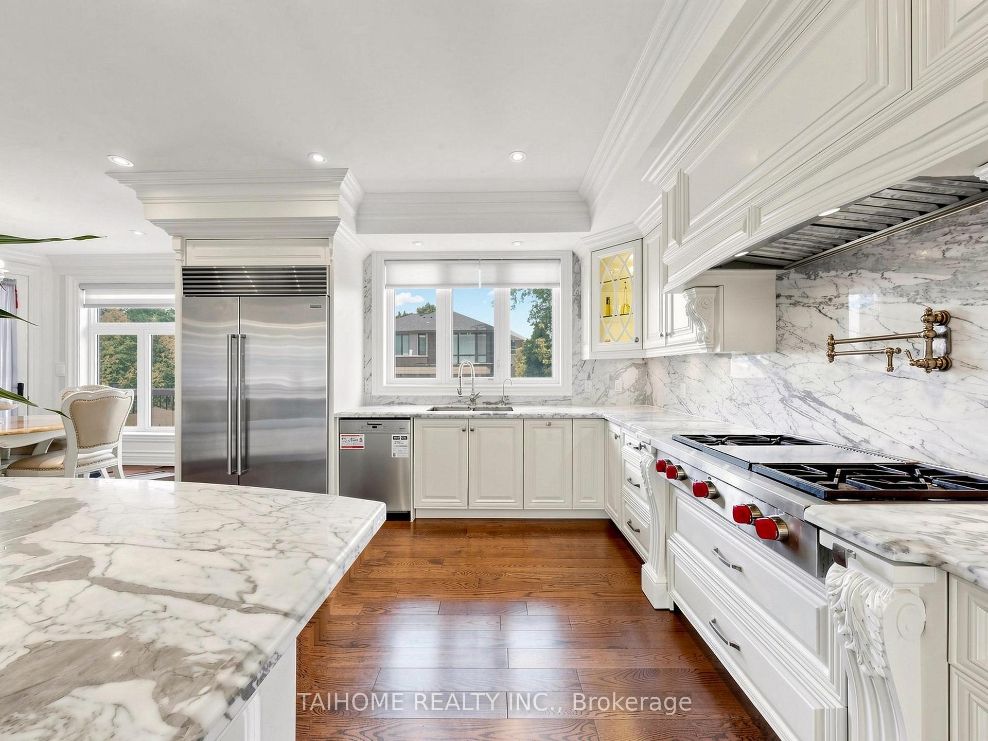 Photo 16 of 38 Foxwarren Drive, North York, Bayview Village — HOMEH