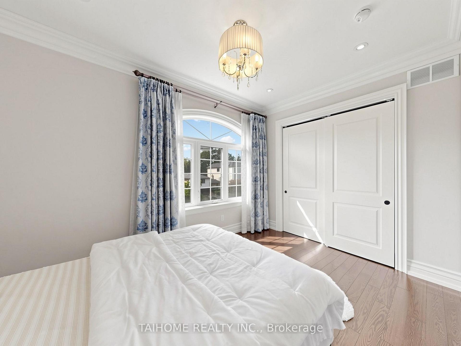 Photo 37 of 38 Foxwarren Drive, North York, Bayview Village — HOMEH