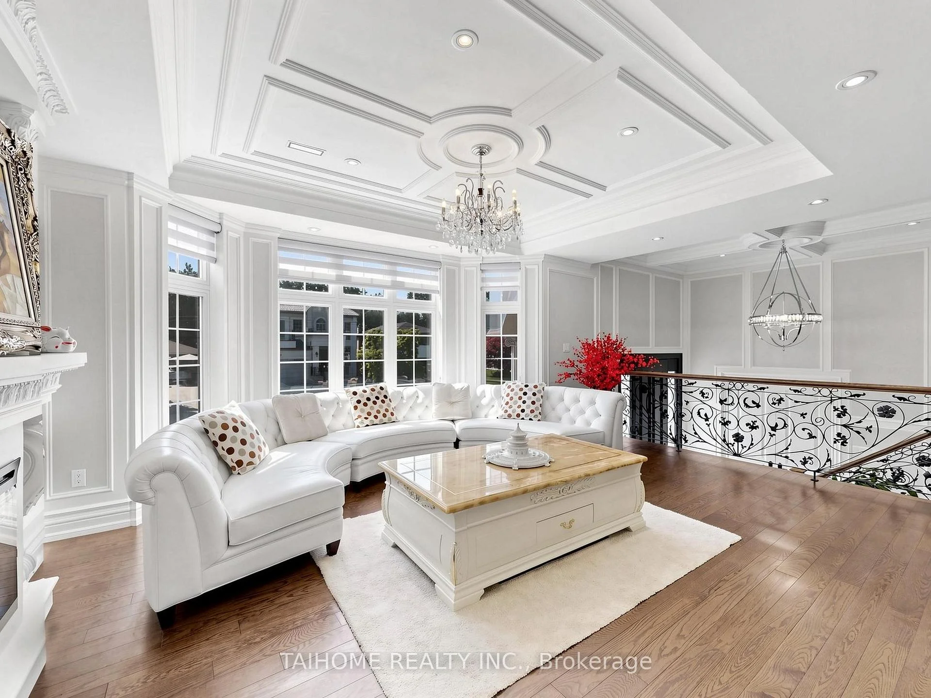 Photo 9 of 38 Foxwarren Drive, North York, Bayview Village — HOMEH