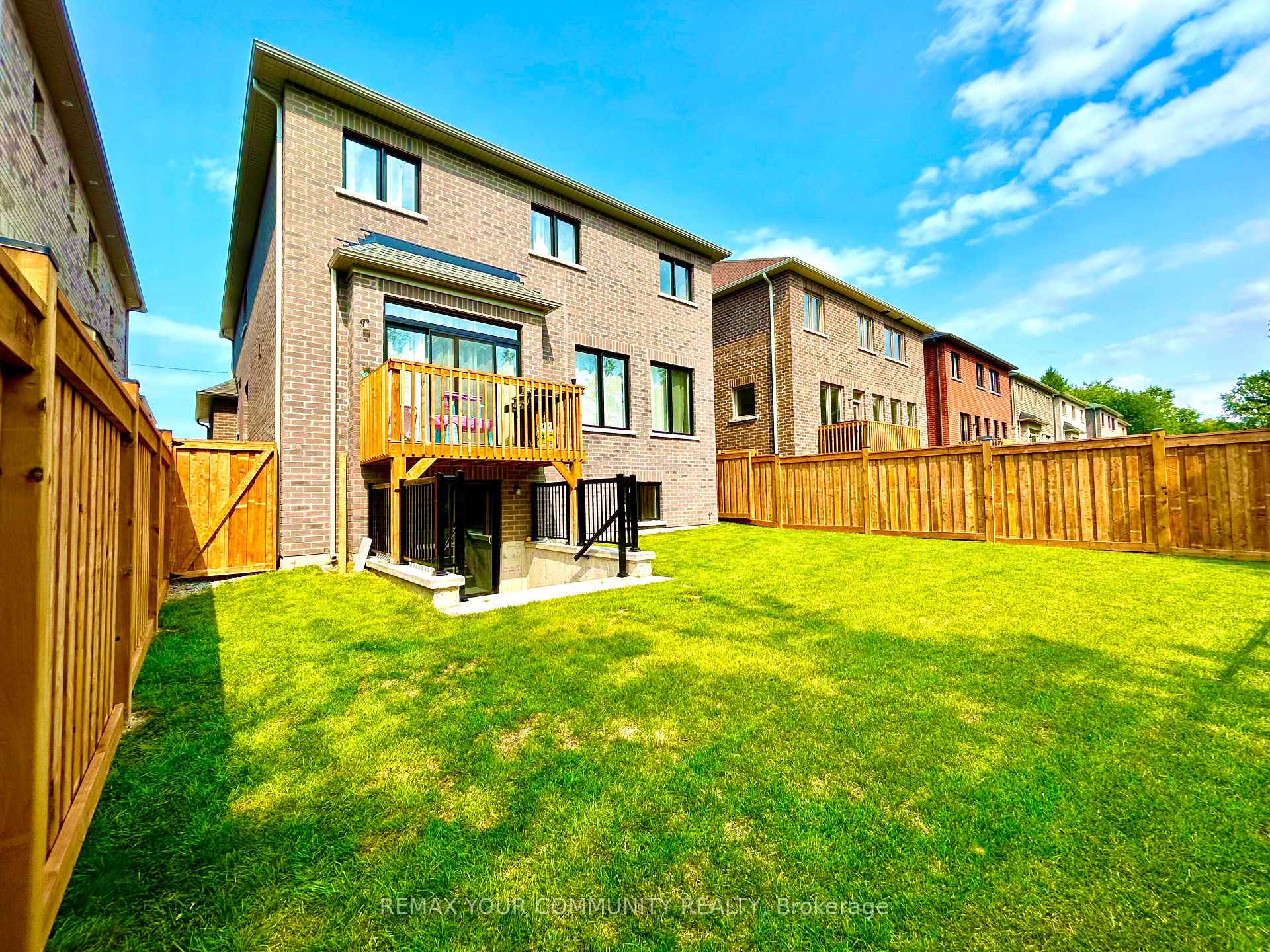 Photo 5 of 32 Baycroft Boulevard, Essa, Angus — HOMEH