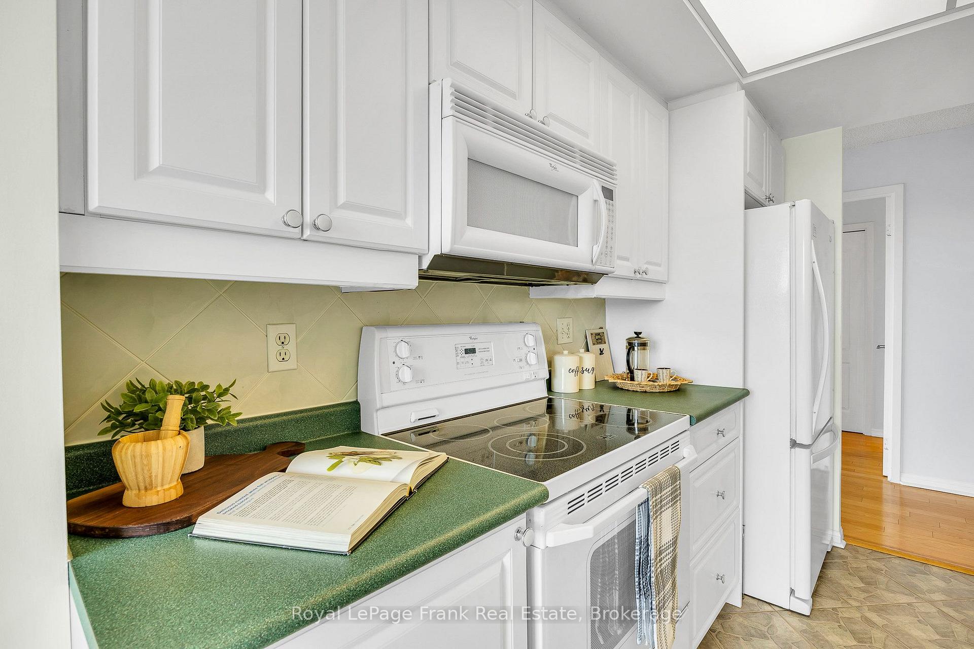 Photo 18 of Unit 602, 712 Rossland Road E, Whitby, Pringle Creek — HOMEH