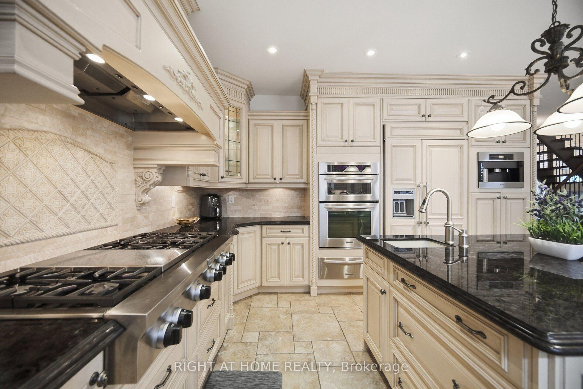 Photo 17 of 2122 Law Hill Gate, Oakville, Bronte Creek — HOMEH