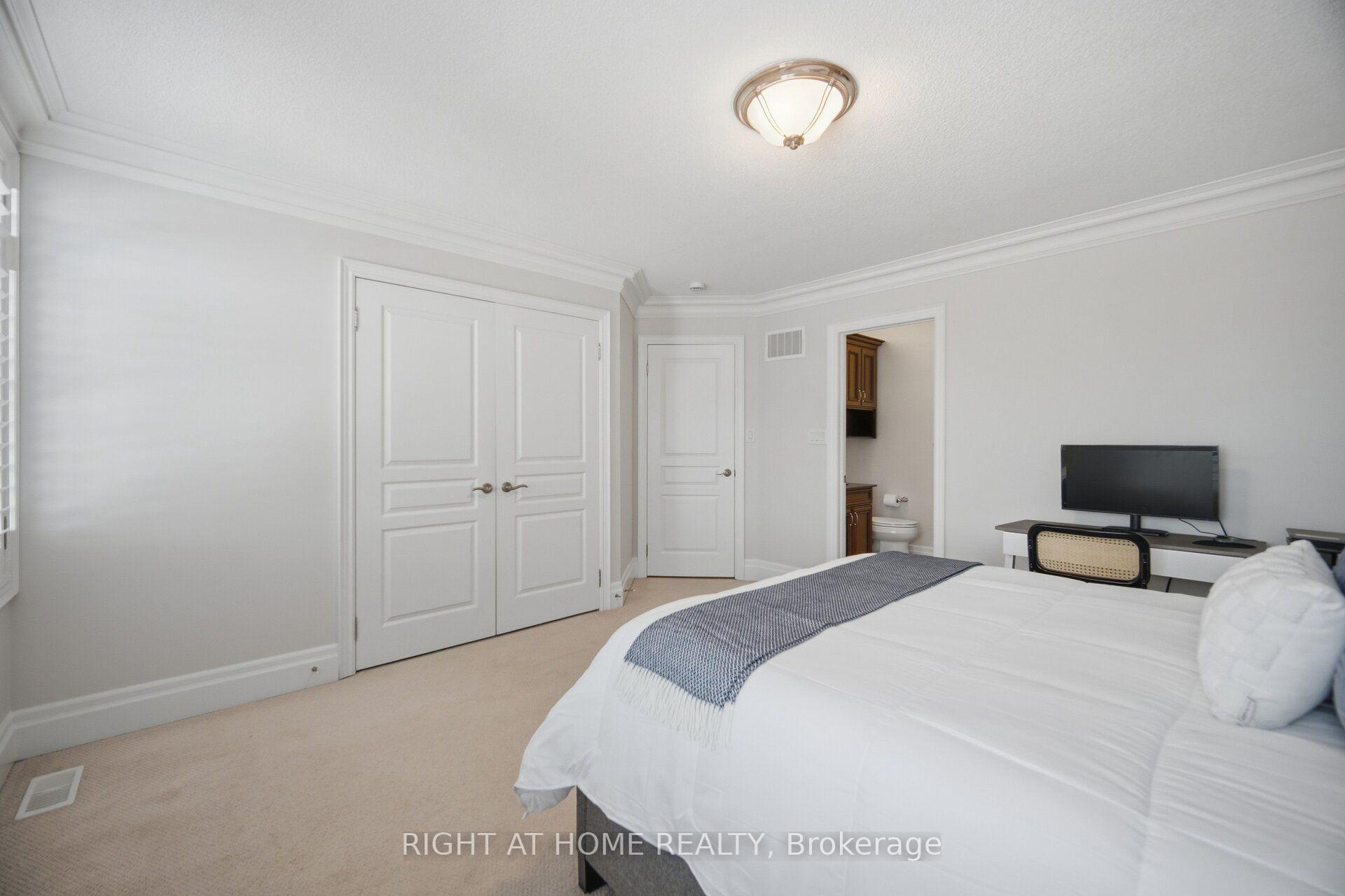 Photo 36 of 2122 Law Hill Gate, Oakville, Bronte Creek — HOMEH