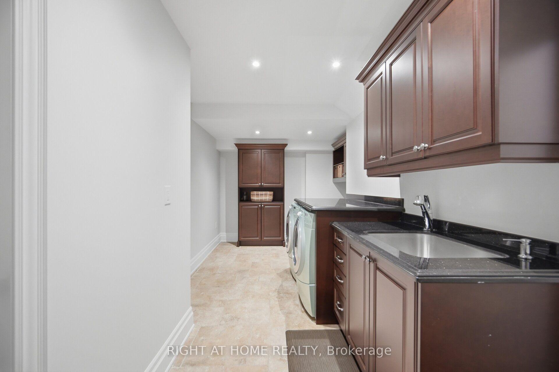 Photo 43 of 2122 Law Hill Gate, Oakville, Bronte Creek — HOMEH
