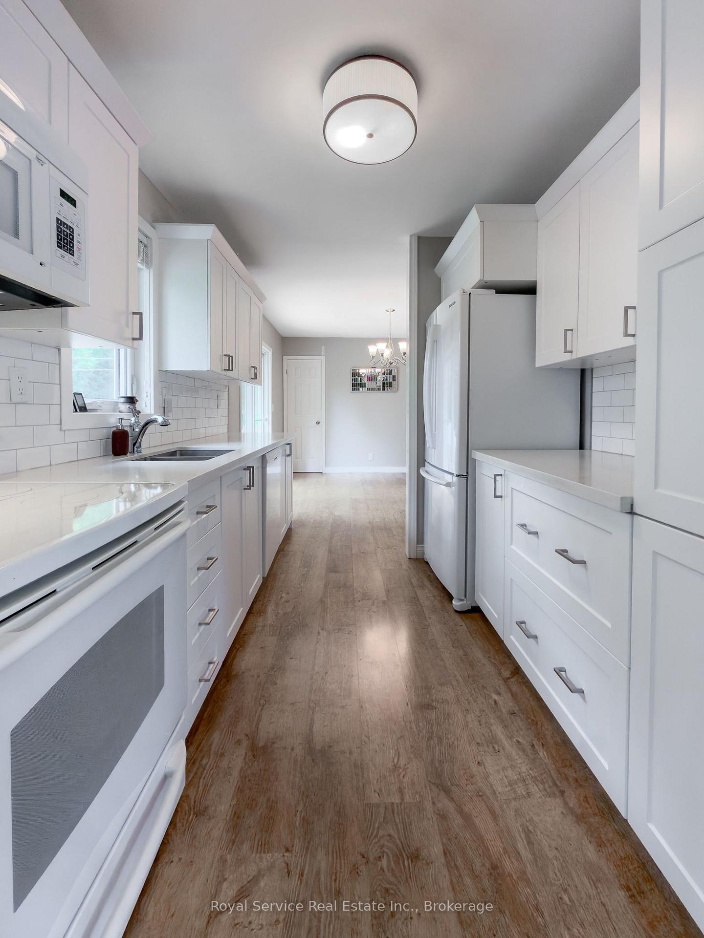 Photo 16 of 6 Clifton Road, Port Hope — HOMEH