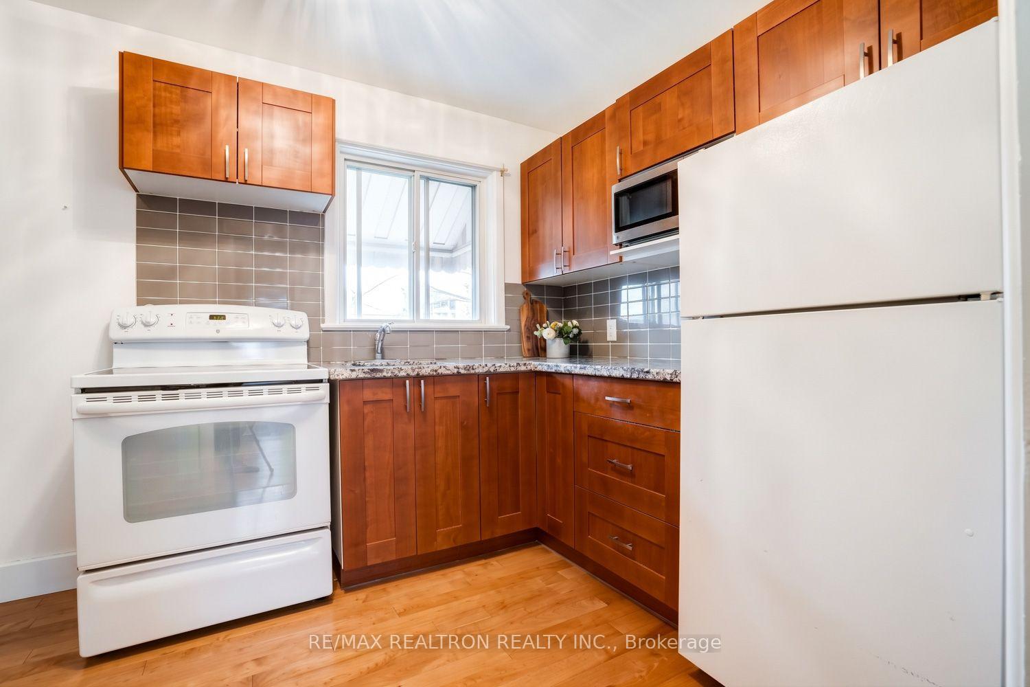 Photo 11 of 139 Tower Drive, Scarborough, Wexford-Maryvale — HOMEH