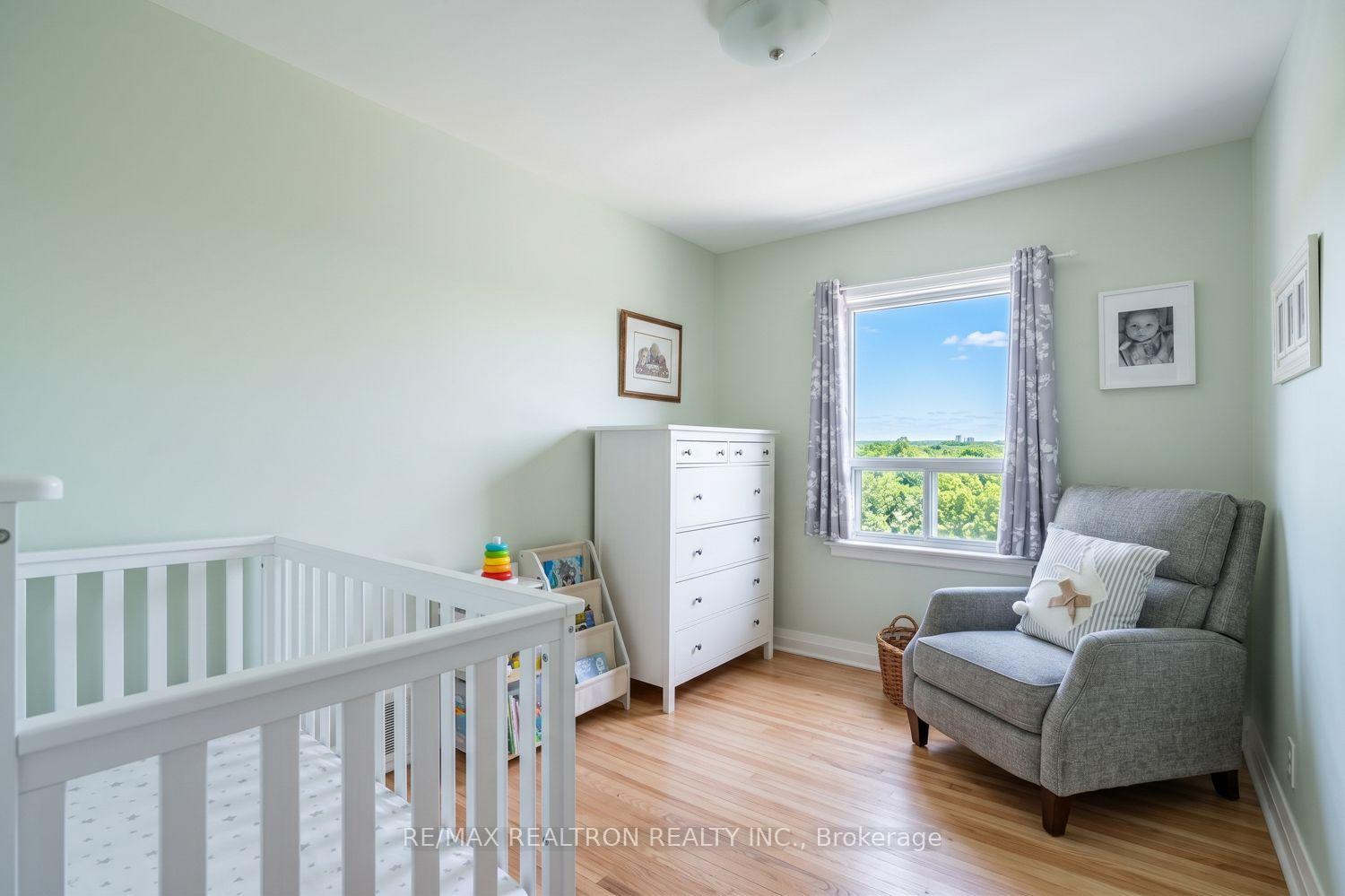 Photo 16 of 139 Tower Drive, Scarborough, Wexford-Maryvale — HOMEH