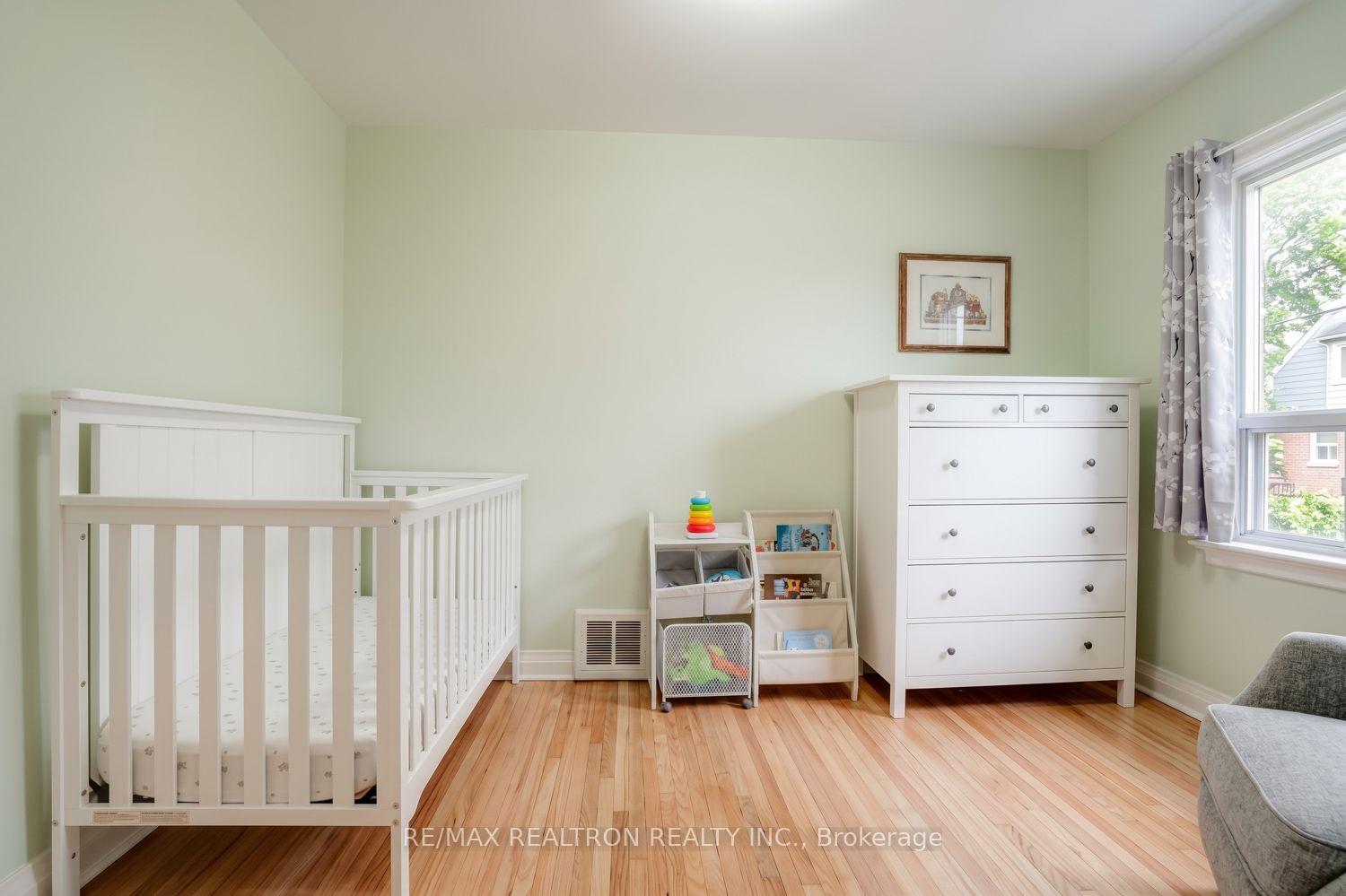 Photo 17 of 139 Tower Drive, Scarborough, Wexford-Maryvale — HOMEH