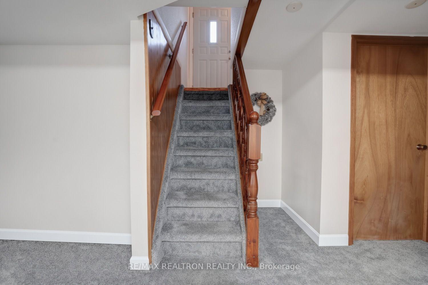 Photo 24 of 139 Tower Drive, Scarborough, Wexford-Maryvale — HOMEH