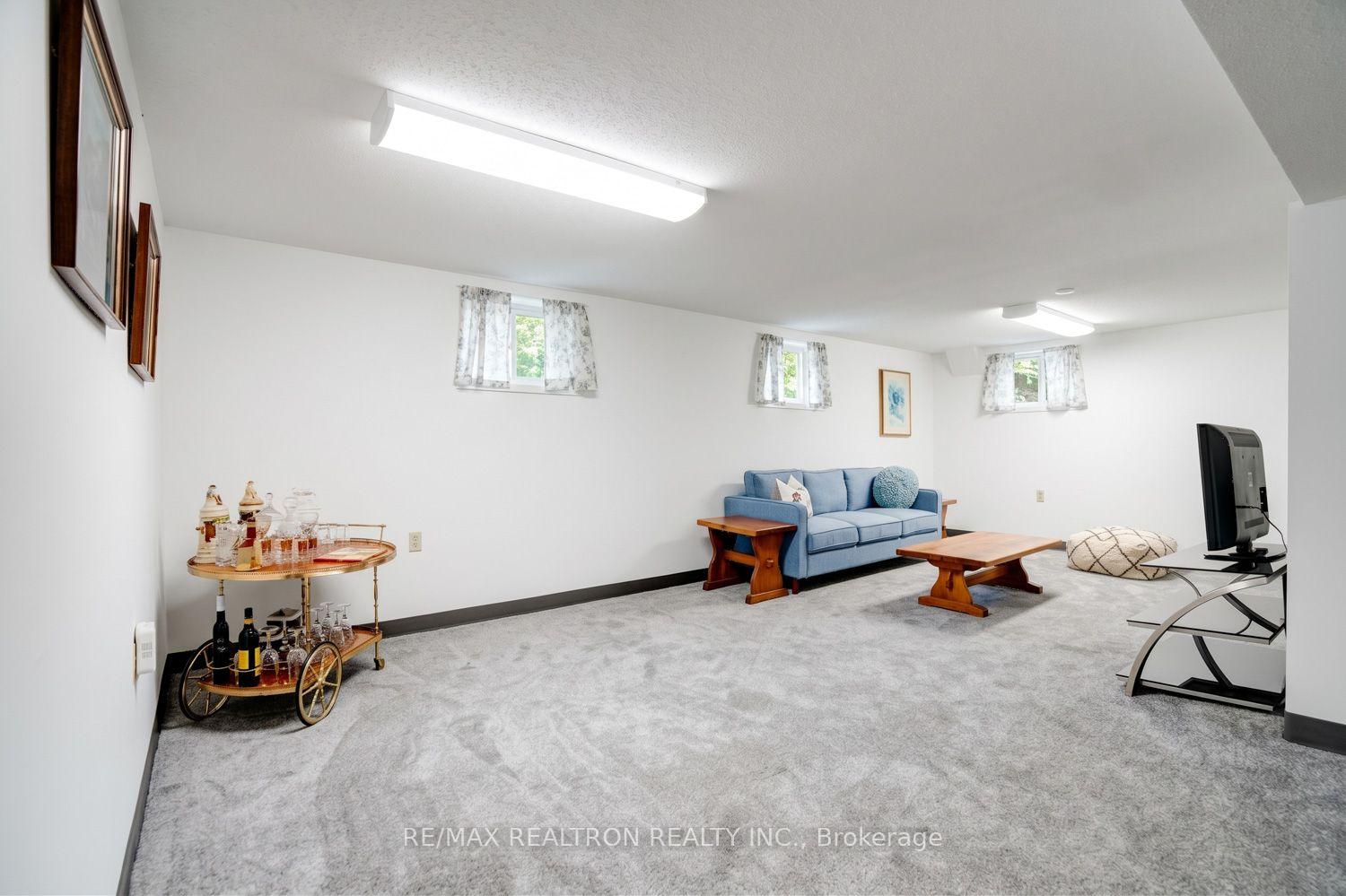 Photo 32 of 139 Tower Drive, Scarborough, Wexford-Maryvale — HOMEH