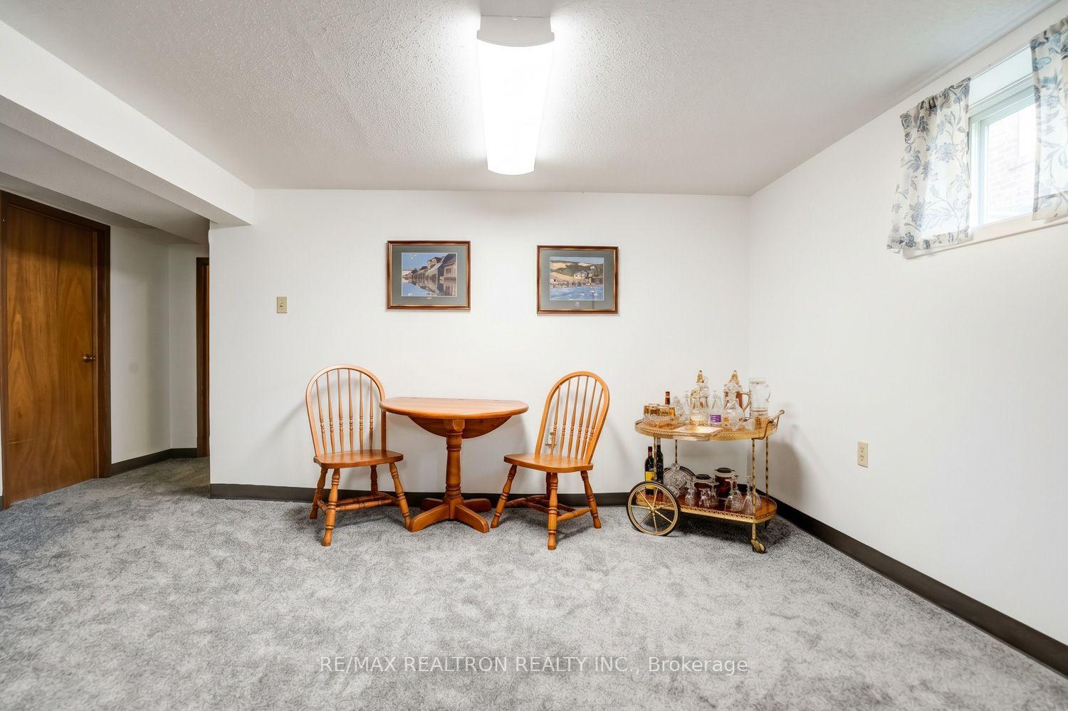 Photo 33 of 139 Tower Drive, Scarborough, Wexford-Maryvale — HOMEH