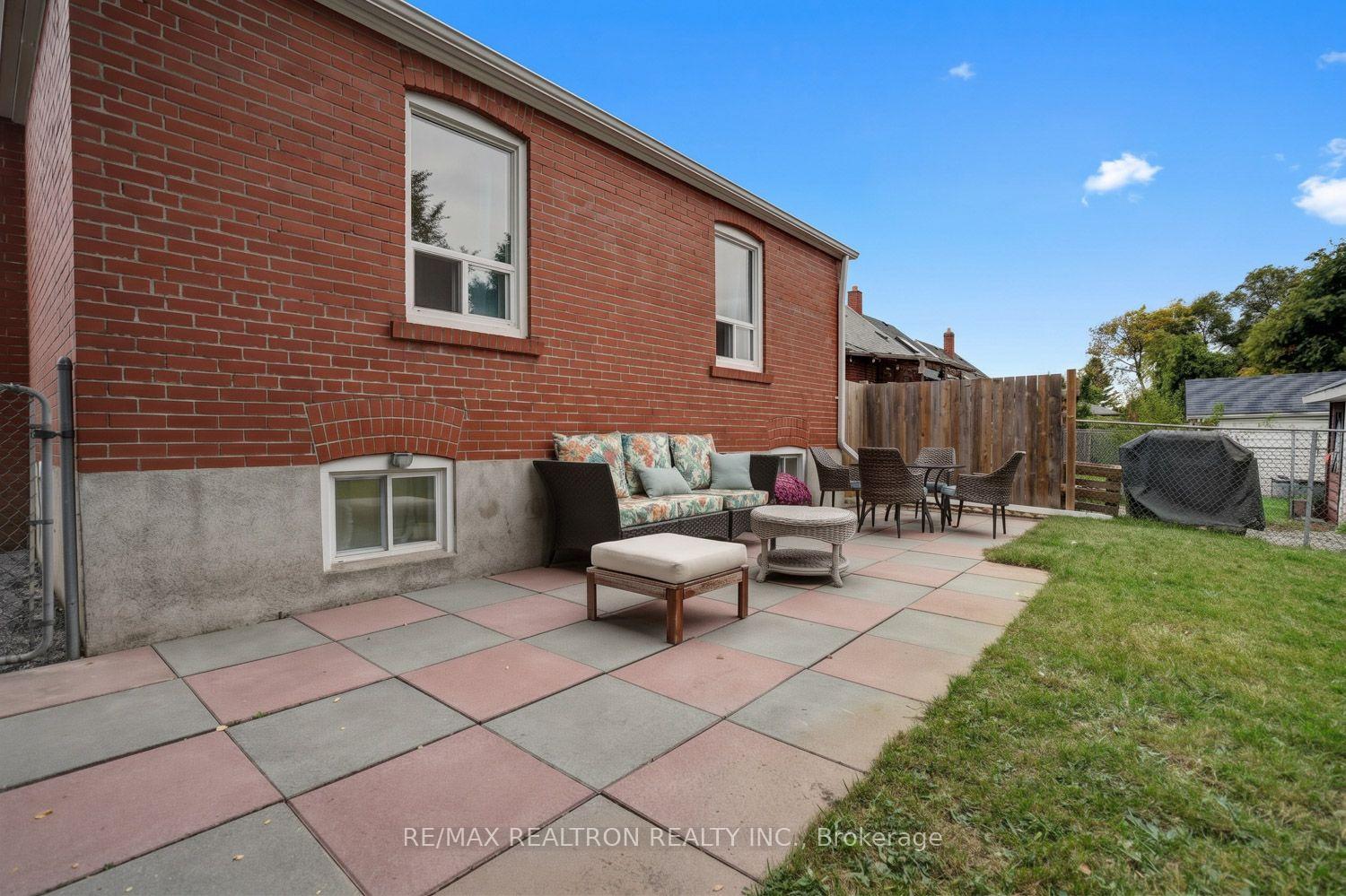 Photo 39 of 139 Tower Drive, Scarborough, Wexford-Maryvale — HOMEH