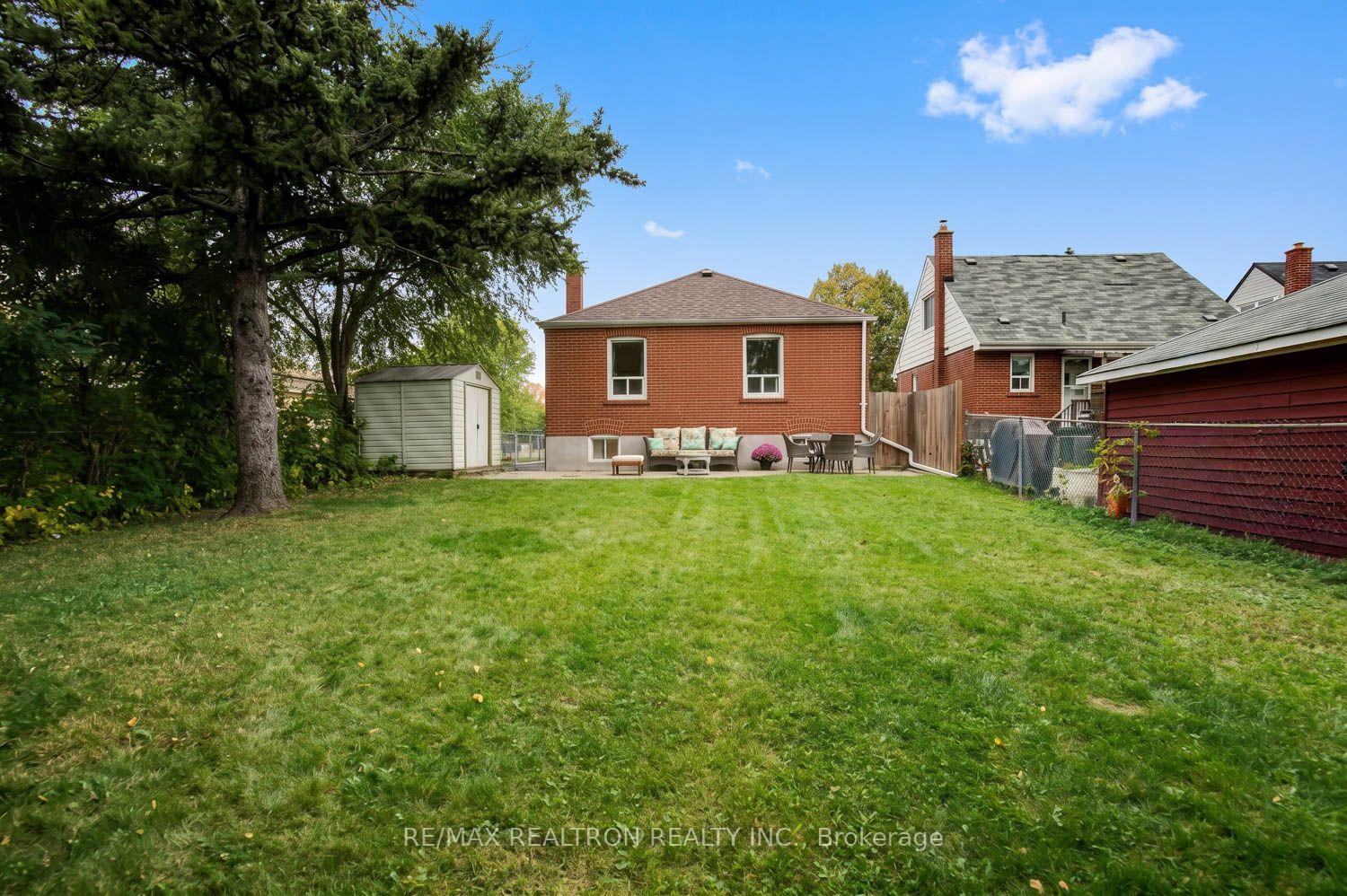 Photo 40 of 139 Tower Drive, Scarborough, Wexford-Maryvale — HOMEH