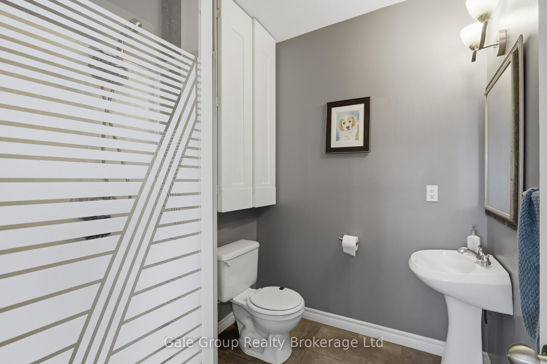 Photo 11 of 32 West Avenue W, St. Thomas — HOMEH