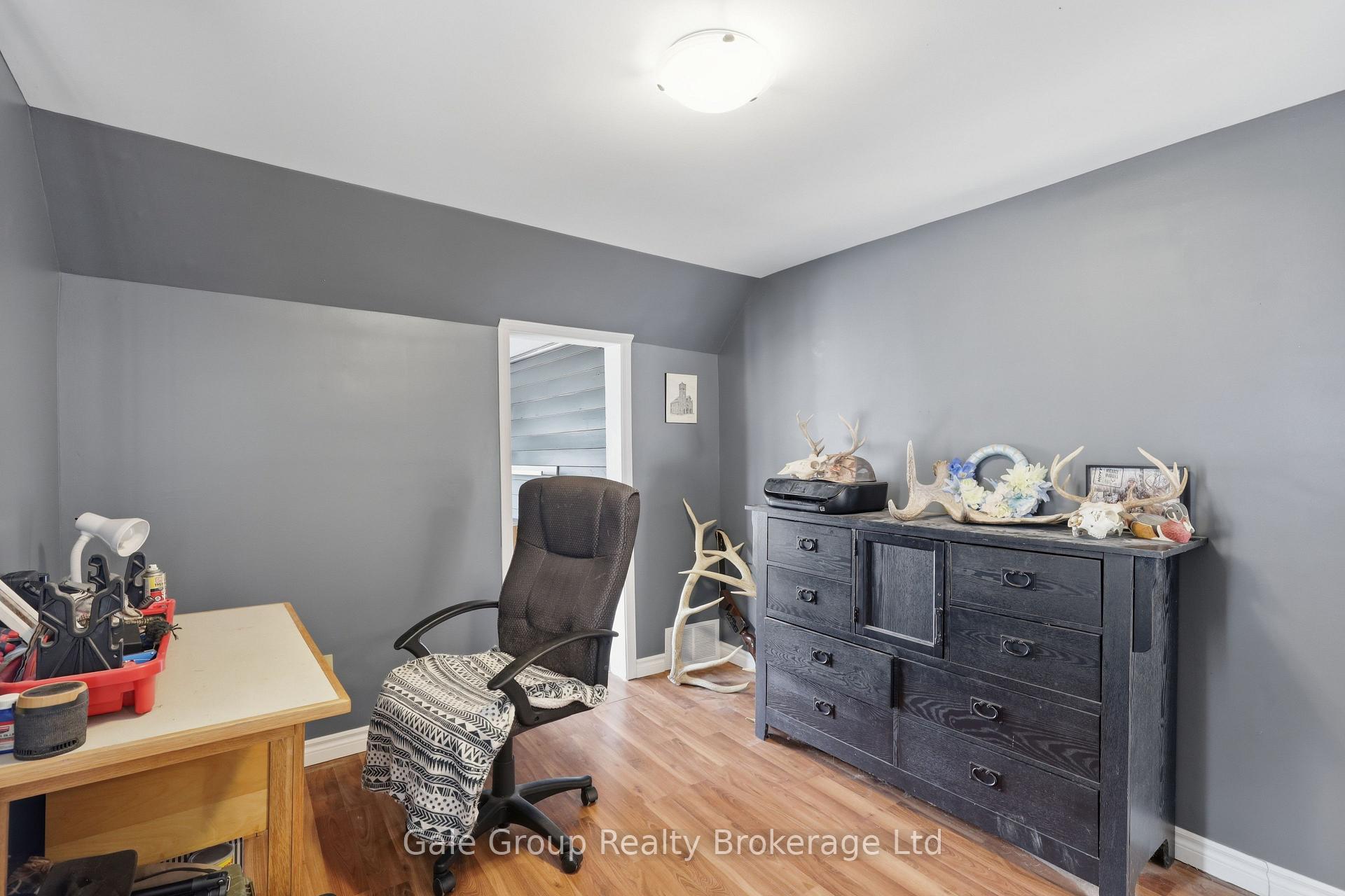 Photo 29 of 32 West Avenue W, St. Thomas — HOMEH