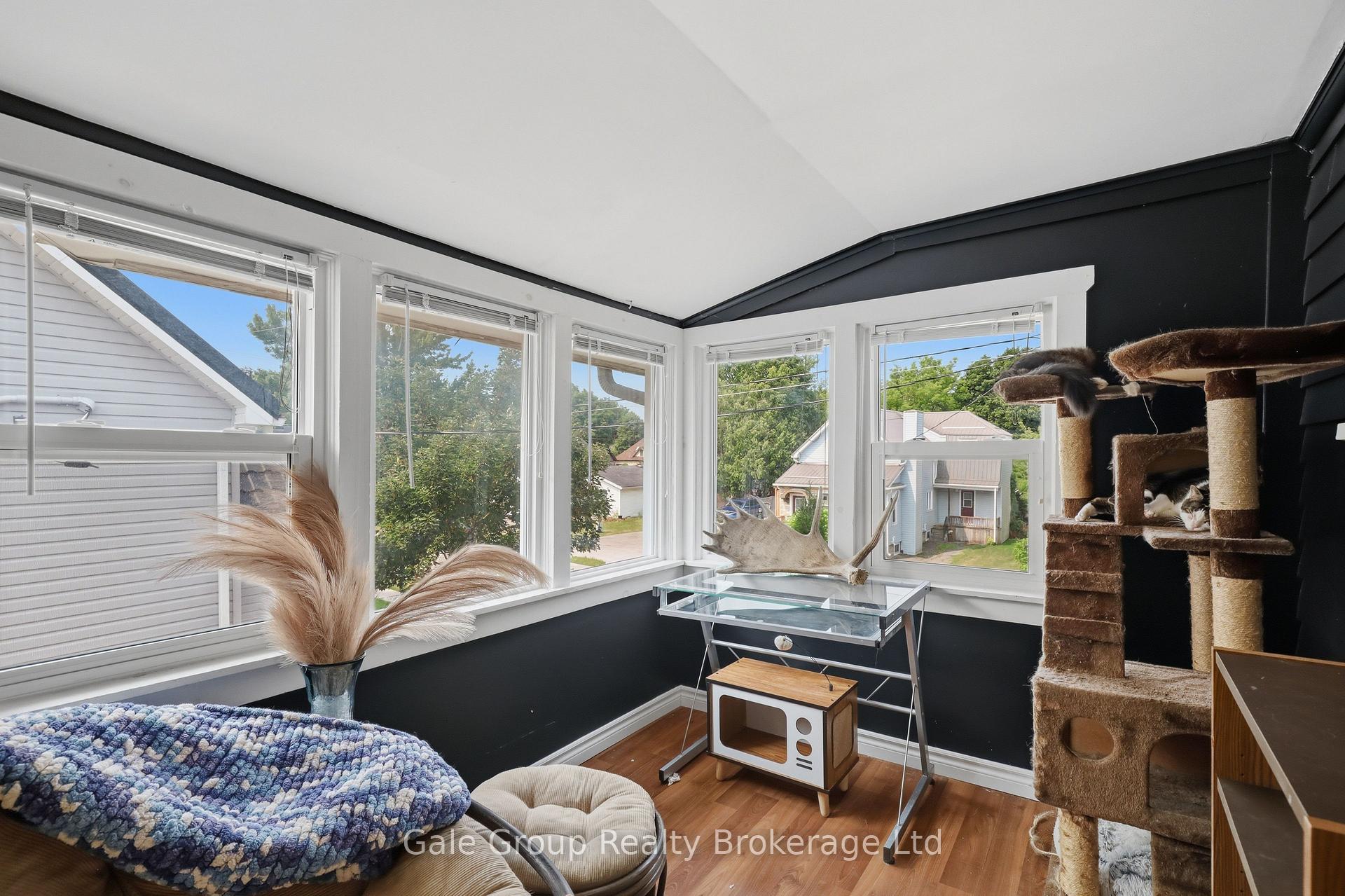 Photo 31 of 32 West Avenue W, St. Thomas — HOMEH