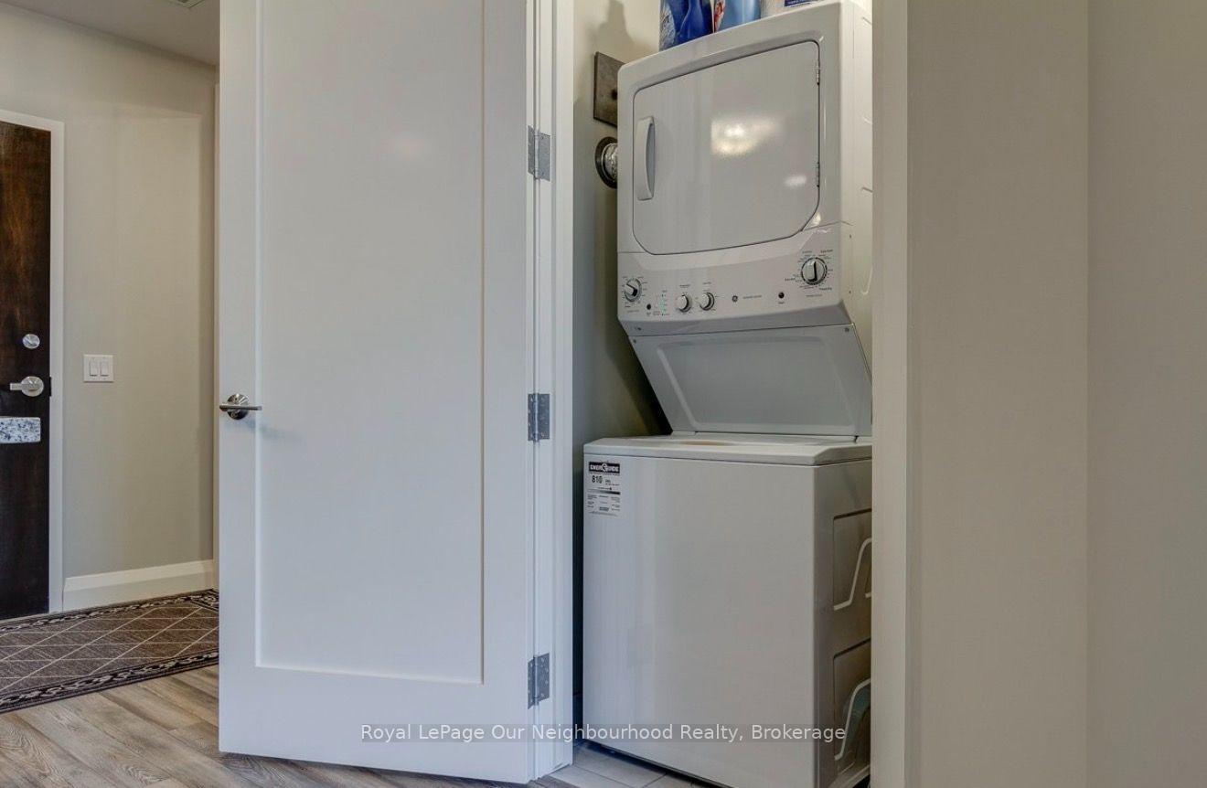 Photo 3 of Unit 314, 118 King Street E, Hamilton, Hamilton Beach — HOMEH