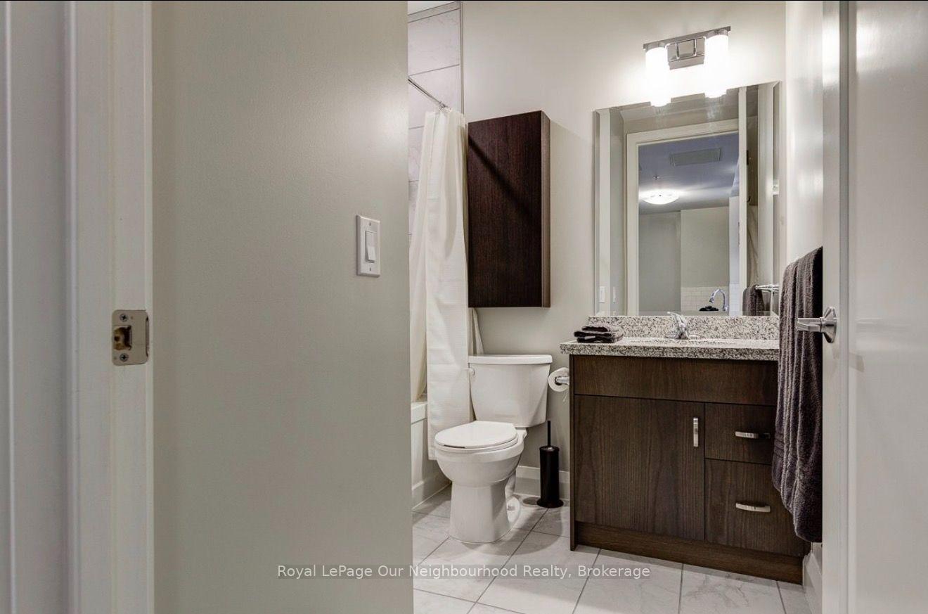 Photo 4 of Unit 314, 118 King Street E, Hamilton, Hamilton Beach — HOMEH