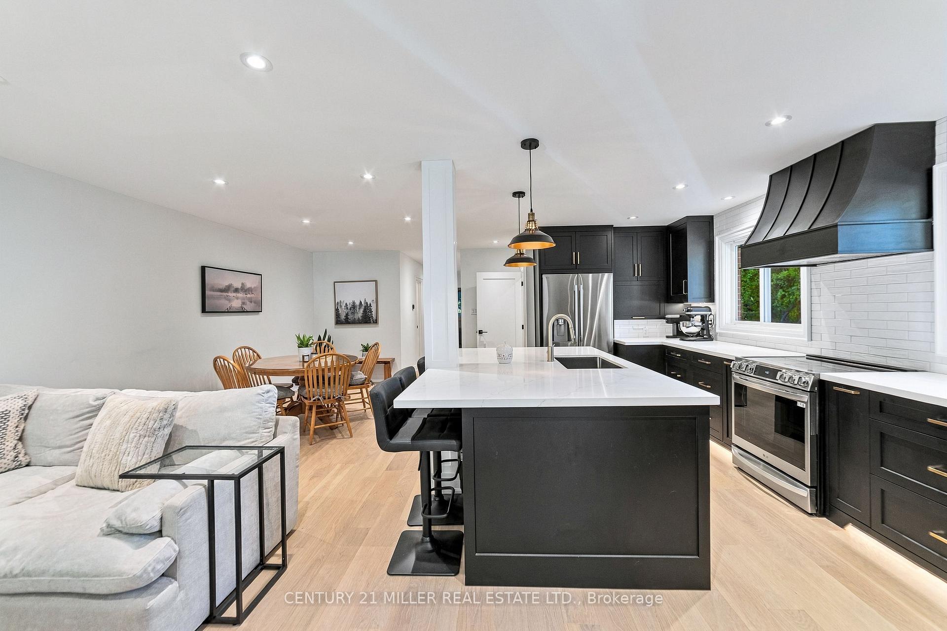 Photo 9 of 1200 Ingledene Drive, Oakville, Falgarwood — HOMEH
