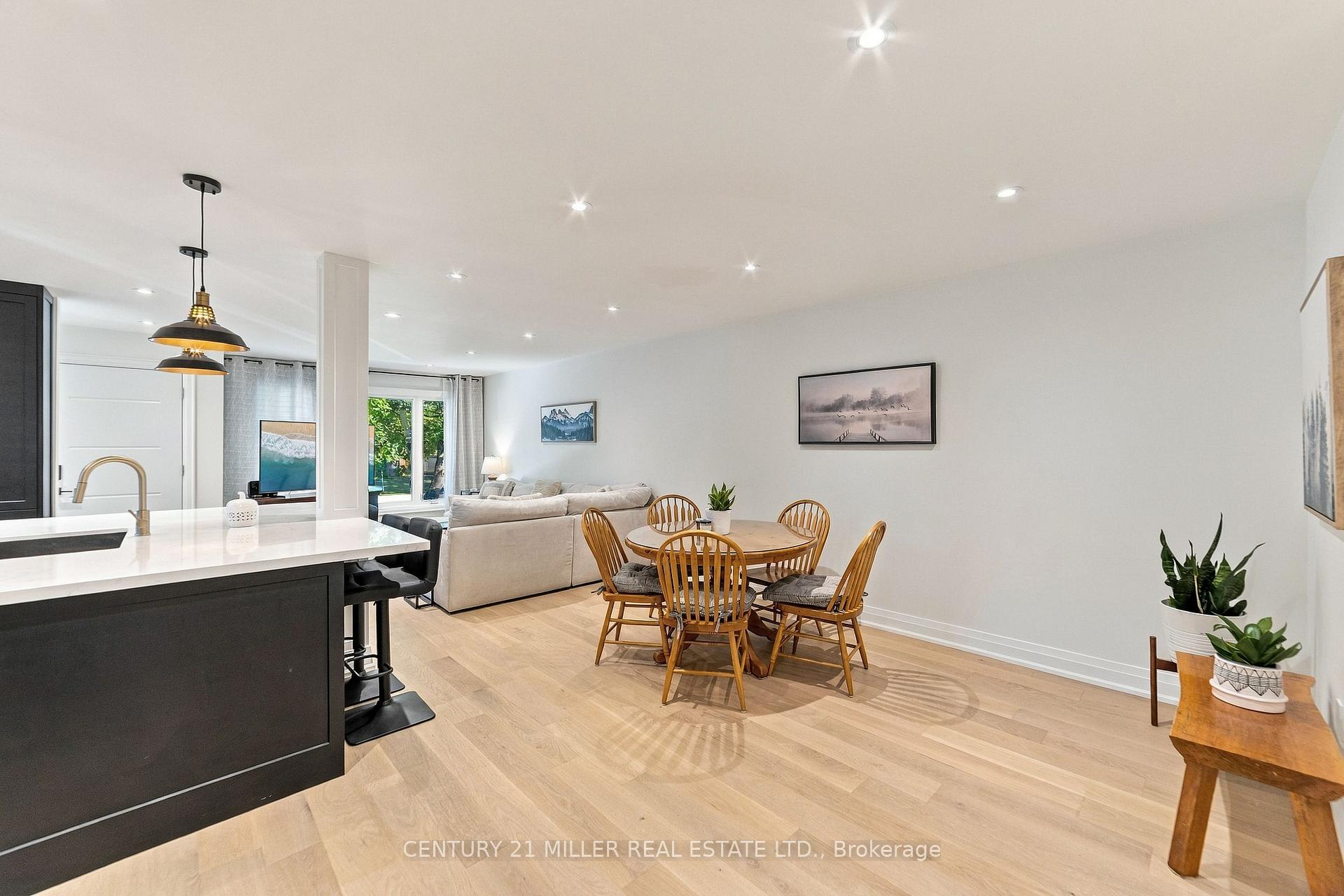 Photo 15 of 1200 Ingledene Drive, Oakville, Falgarwood — HOMEH