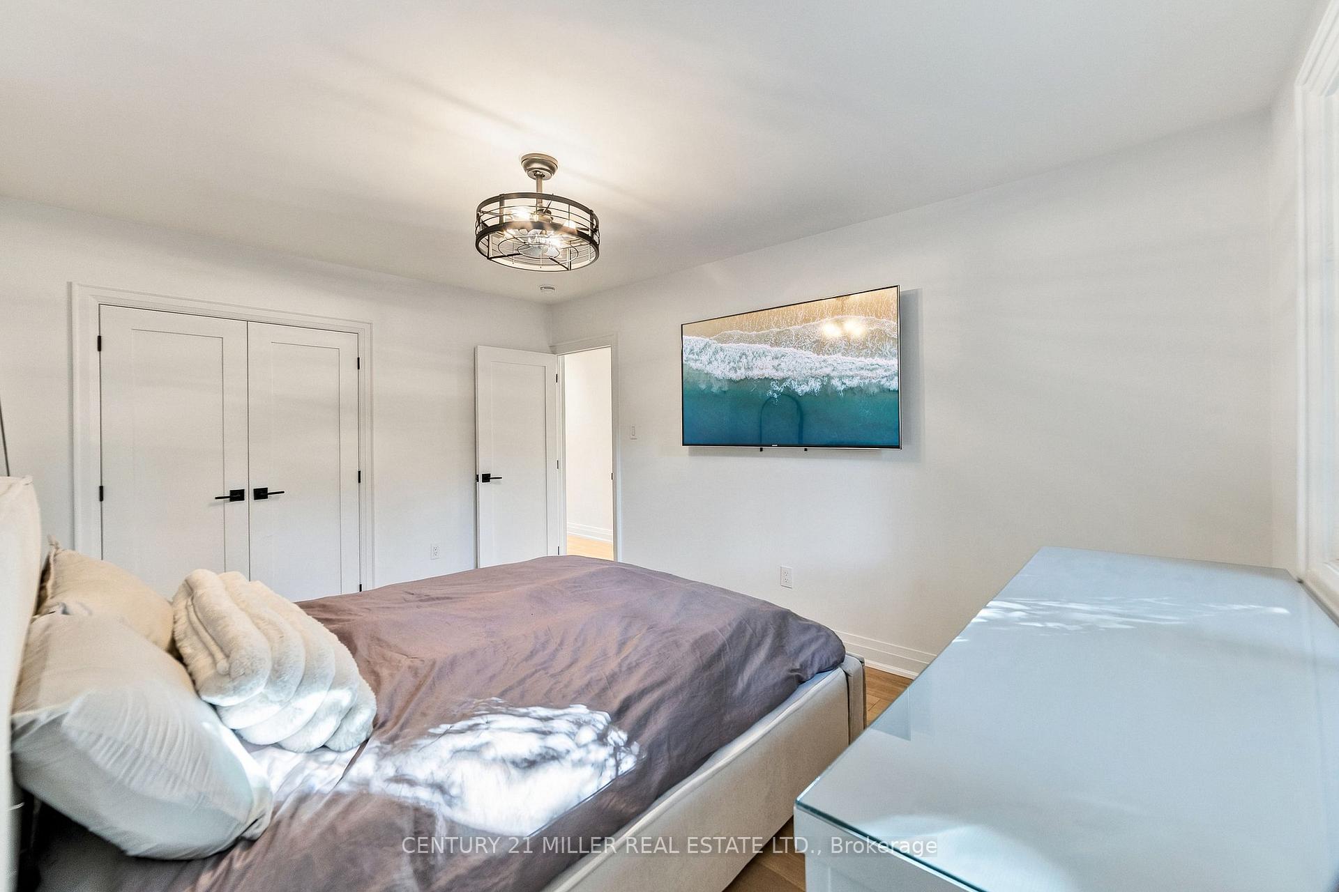 Photo 19 of 1200 Ingledene Drive, Oakville, Falgarwood — HOMEH