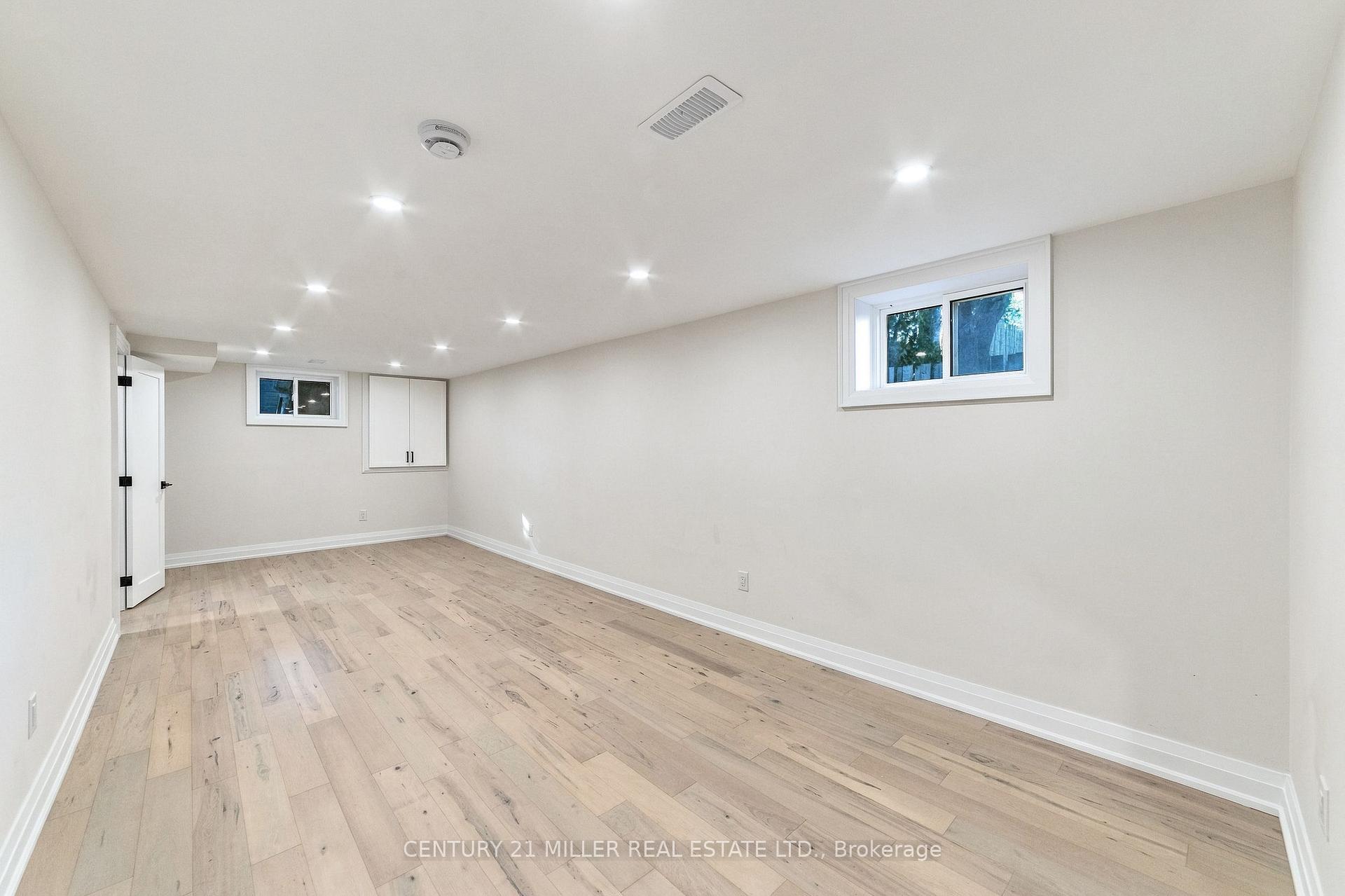 Photo 27 of 1200 Ingledene Drive, Oakville, Falgarwood — HOMEH