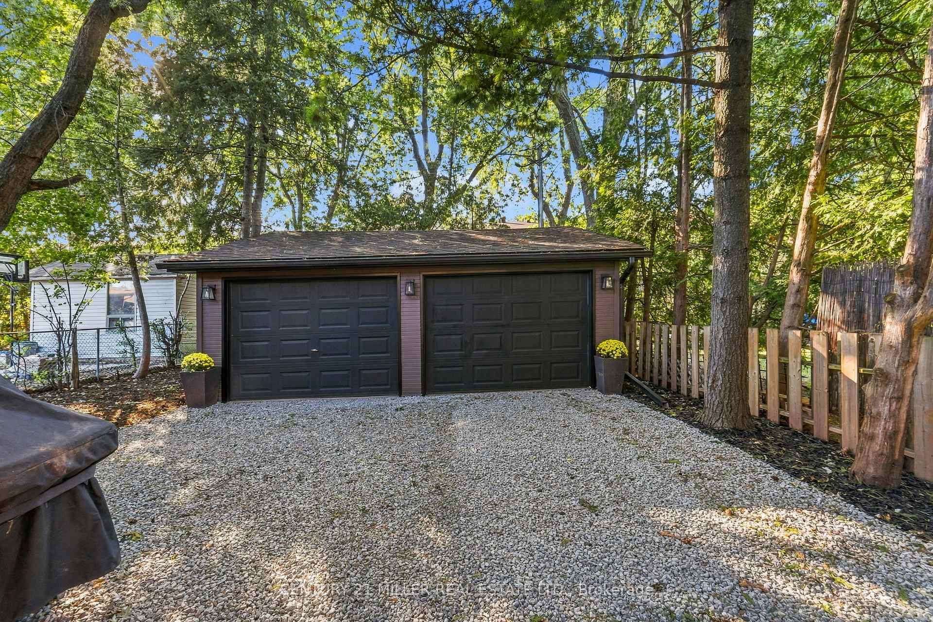 Photo 46 of 1200 Ingledene Drive, Oakville, Falgarwood — HOMEH