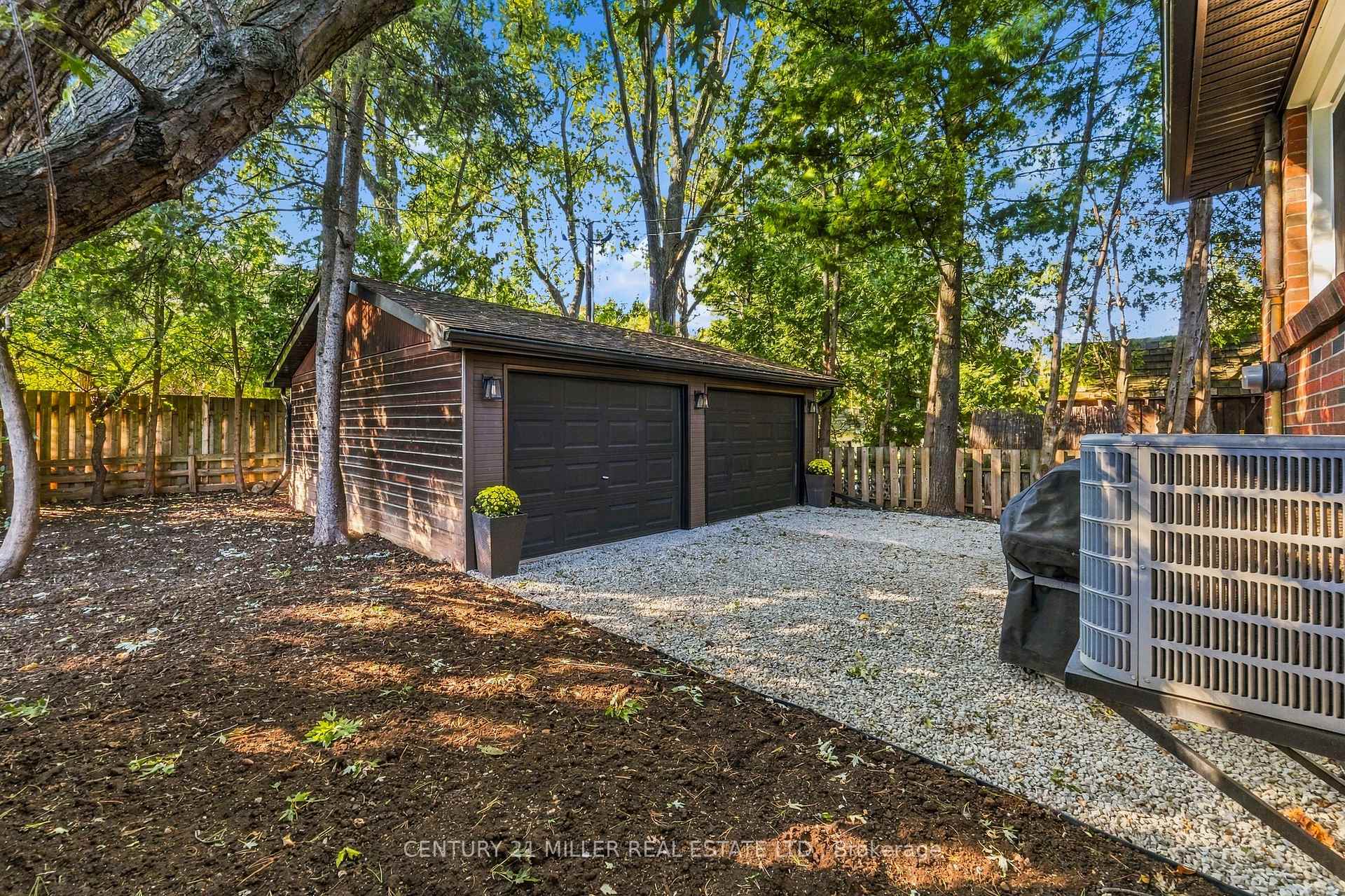 Photo 44 of 1200 Ingledene Drive, Oakville, Falgarwood — HOMEH