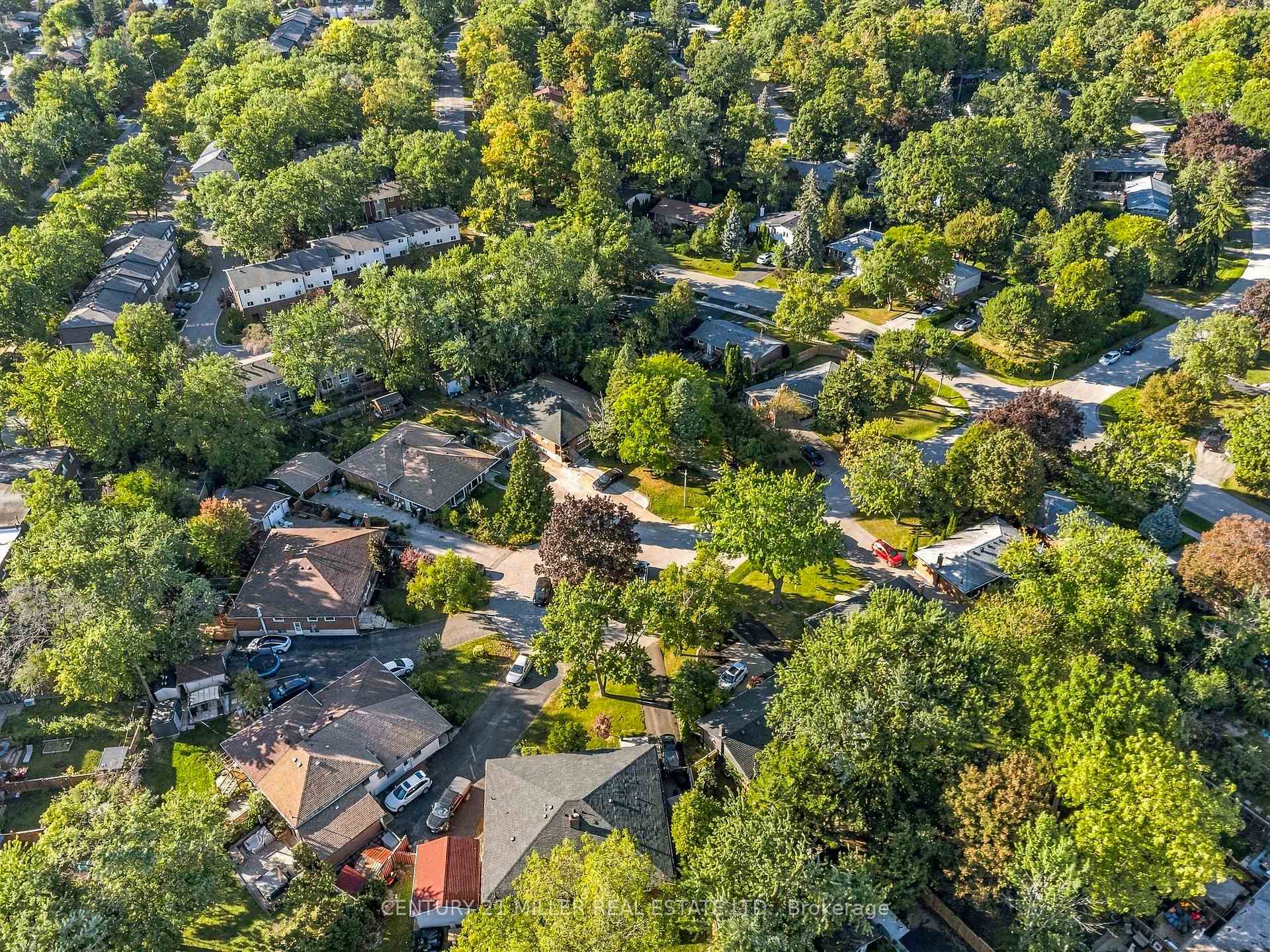 Photo 55 of 1200 Ingledene Drive, Oakville, Falgarwood — HOMEH