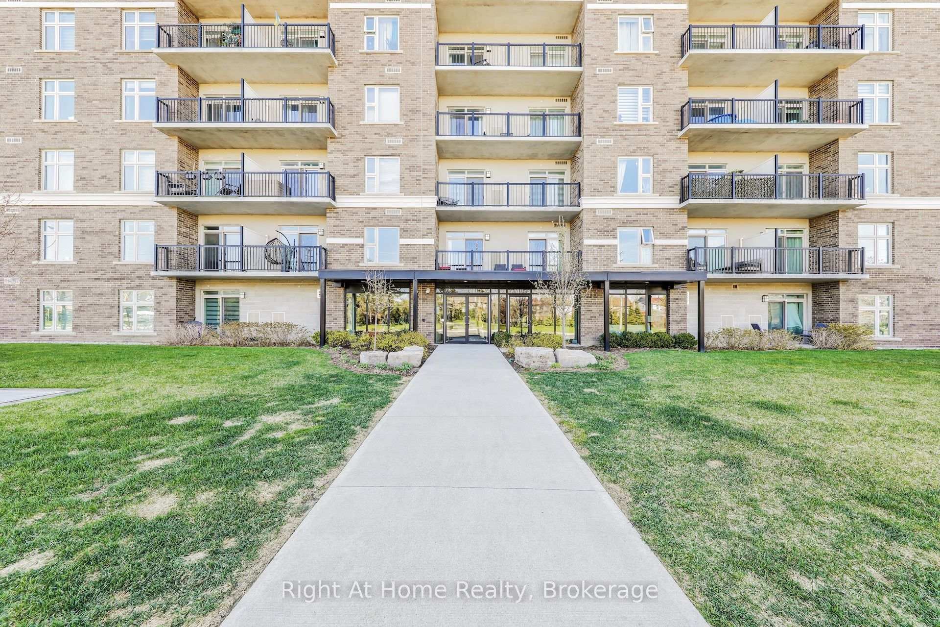 Photo 35 of Unit 307, 610 Farmstead Drive, Milton, Willmott — HOMEH