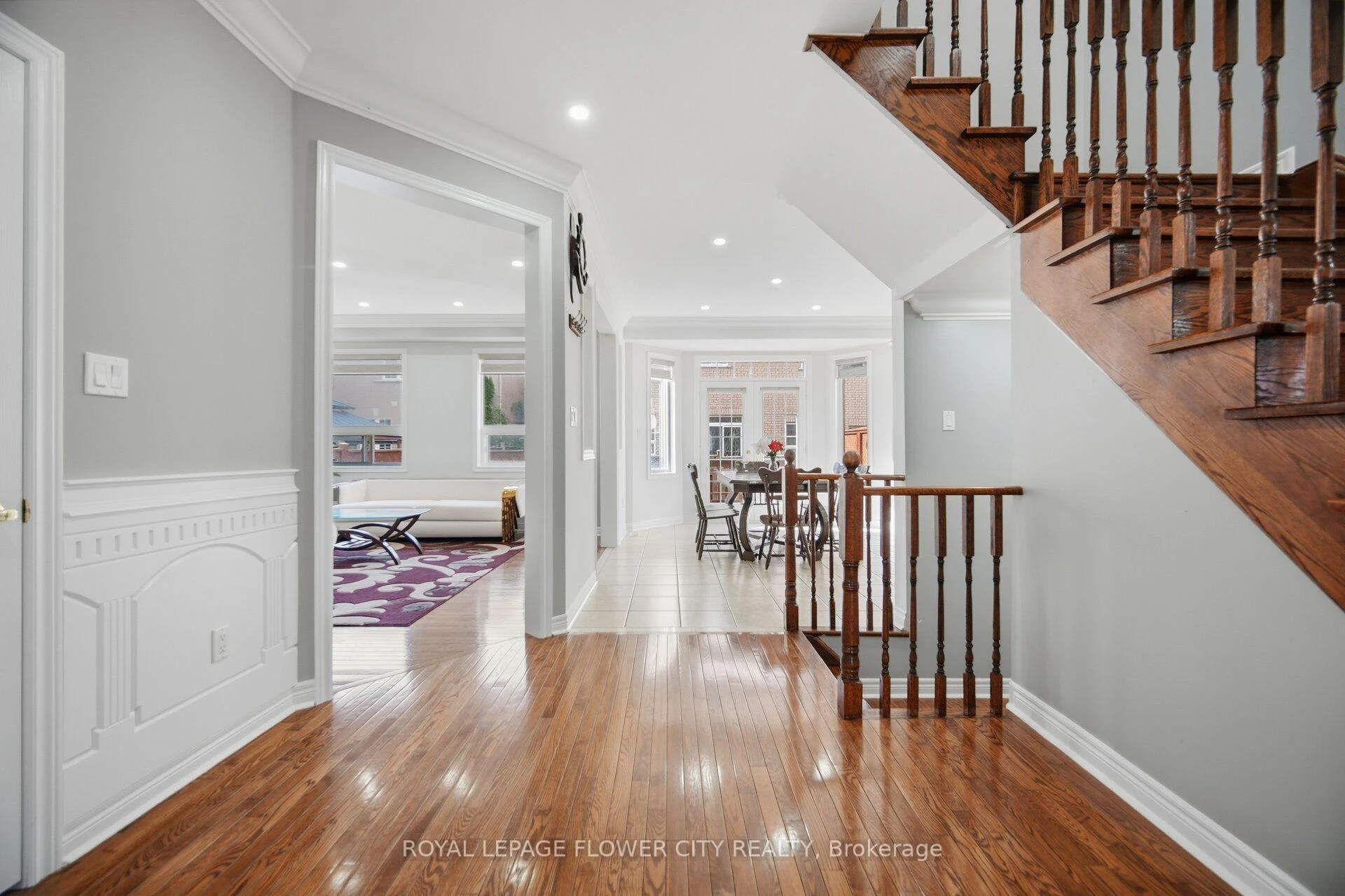 Photo 9 of 4 Castle Mountain Drive, Brampton, Sandringham-Wellington — HOMEH
