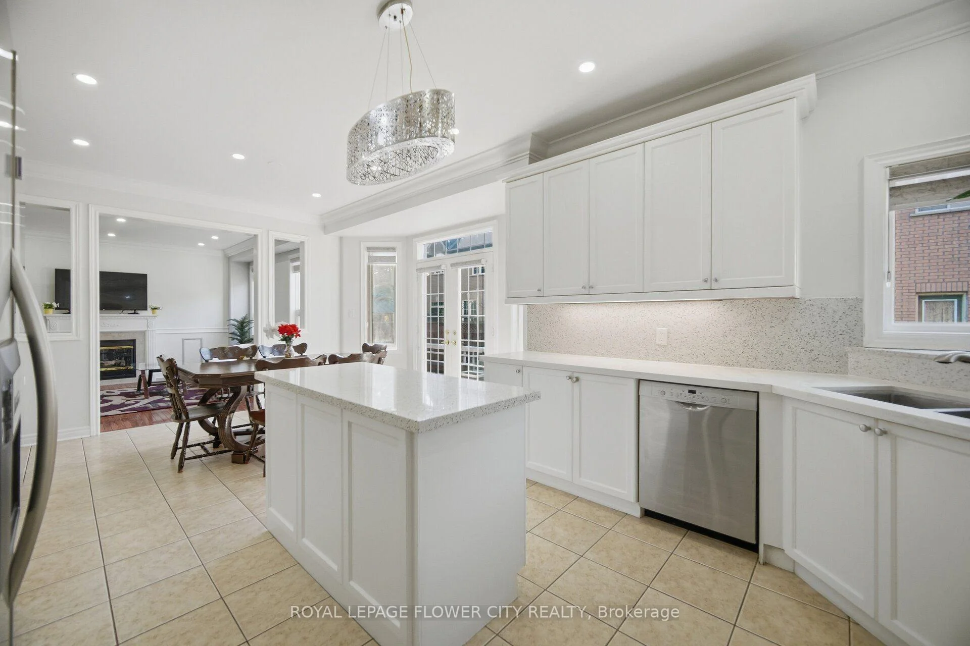 Photo 16 of 4 Castle Mountain Drive, Brampton, Sandringham-Wellington — HOMEH