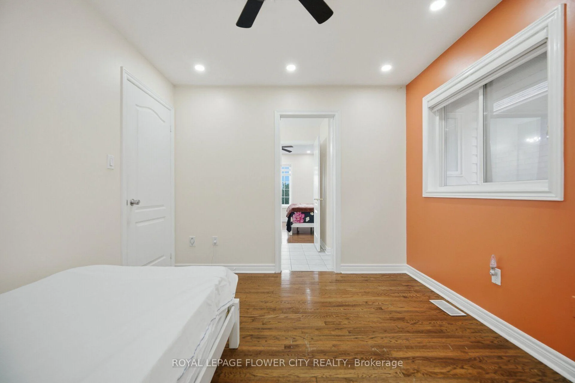 Photo 31 of 4 Castle Mountain Drive, Brampton, Sandringham-Wellington — HOMEH