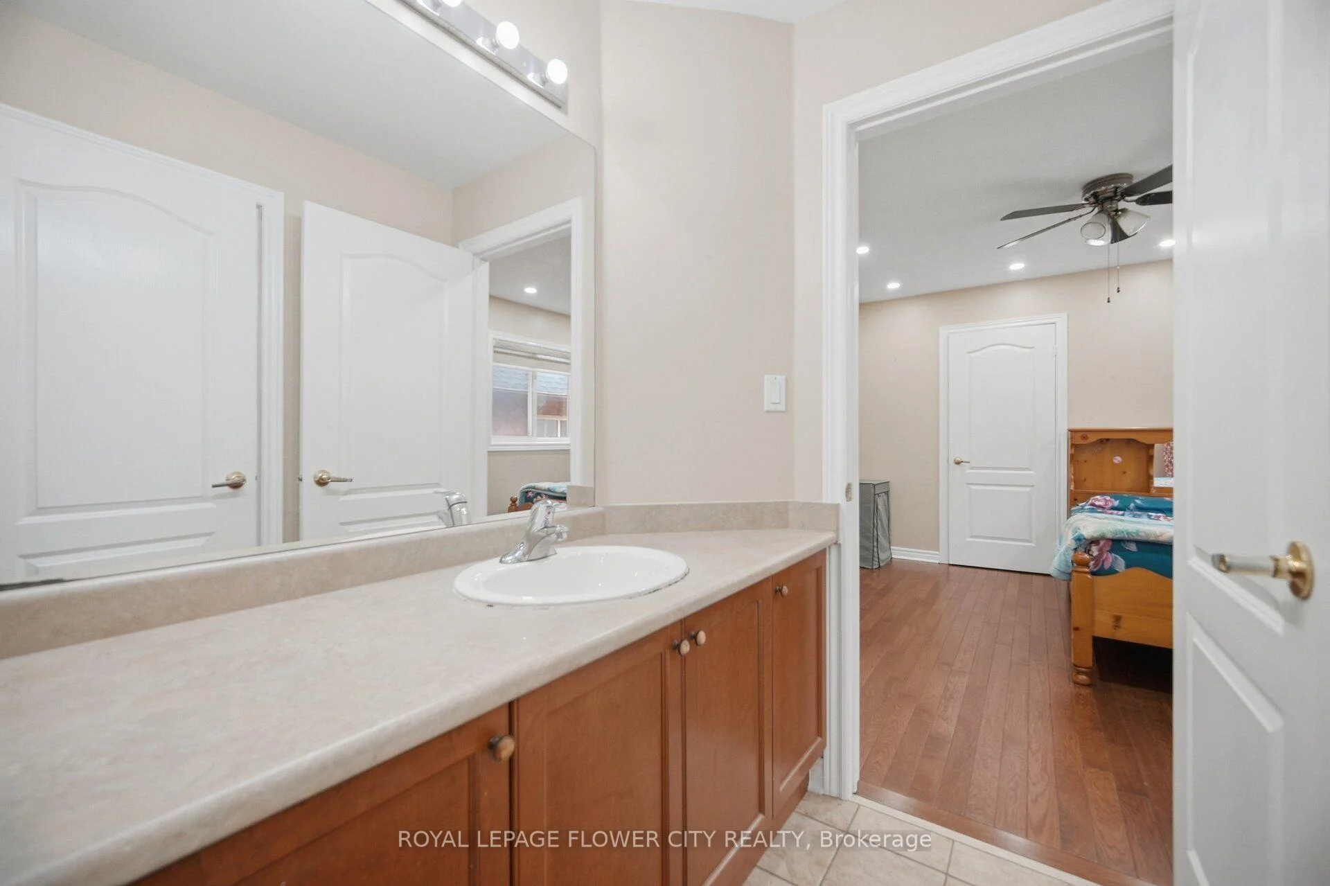 Photo 33 of 4 Castle Mountain Drive, Brampton, Sandringham-Wellington — HOMEH