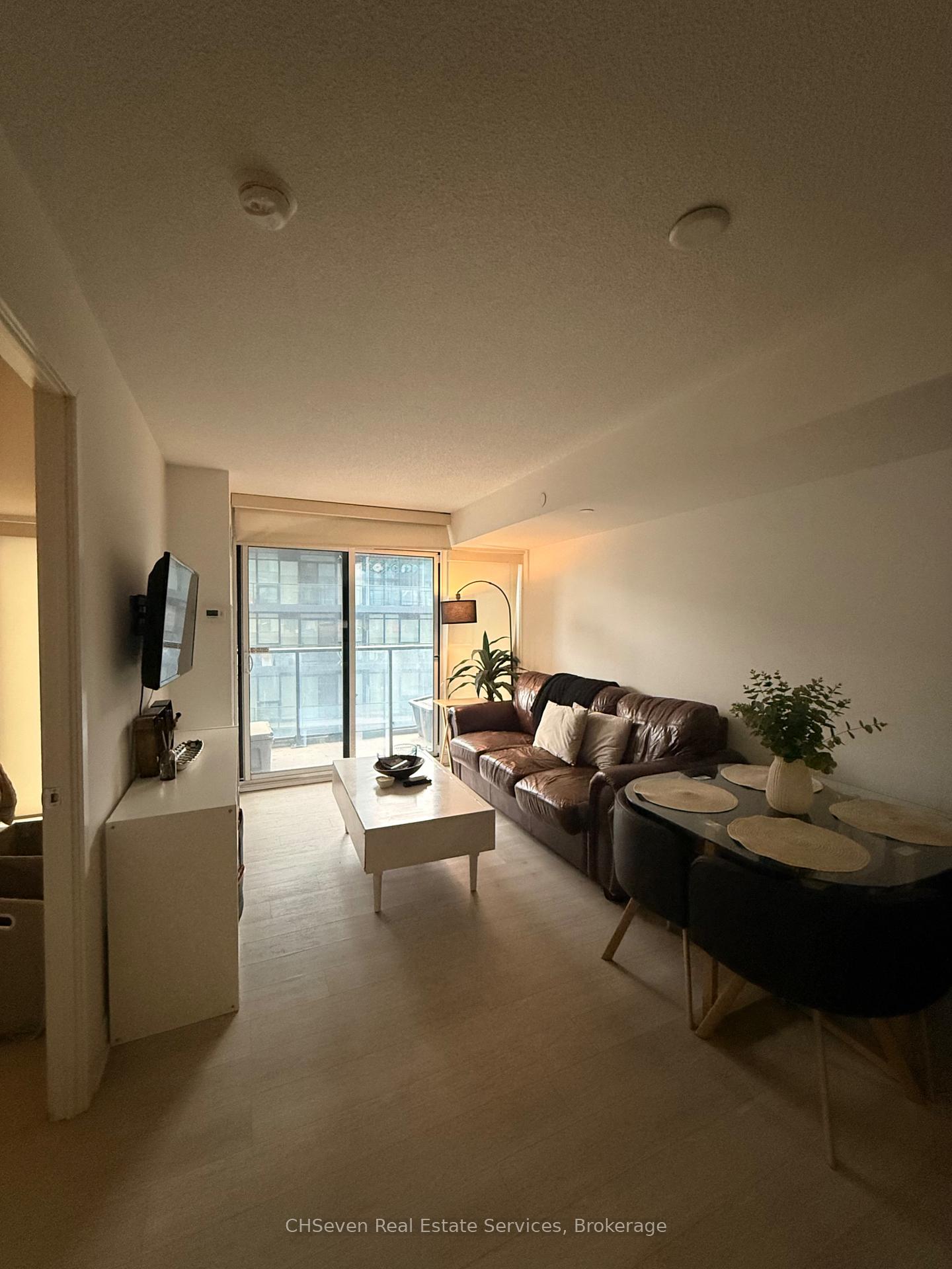 Photo 5 of Unit 907, 70 Queens Wharf Road, Toronto, Waterfront Communities — HOMEH
